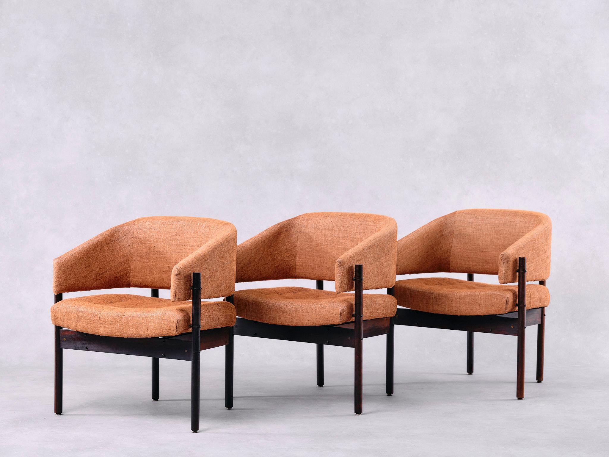 Jorge Zalszupin
Fauteuils Senior
Lot de six
Bois, tapisserie
1959
