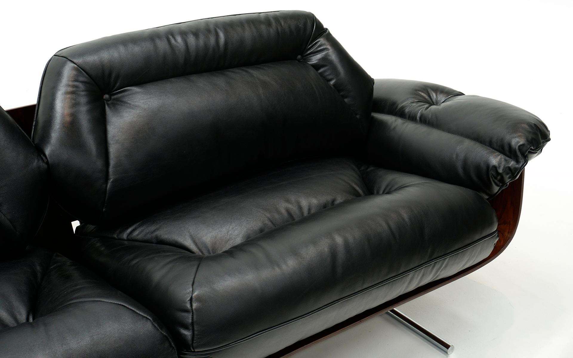 Jorge Zalszupin Sofa in Black Leather and Brazilian Rosewood. Great Condition. In Good Condition For Sale In Kansas City, MO