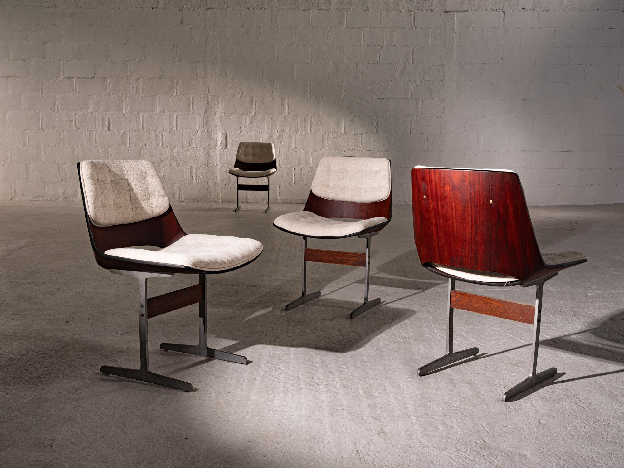Mid-Century moderno Jorge Zalszupin. Suite di 4 sedie 