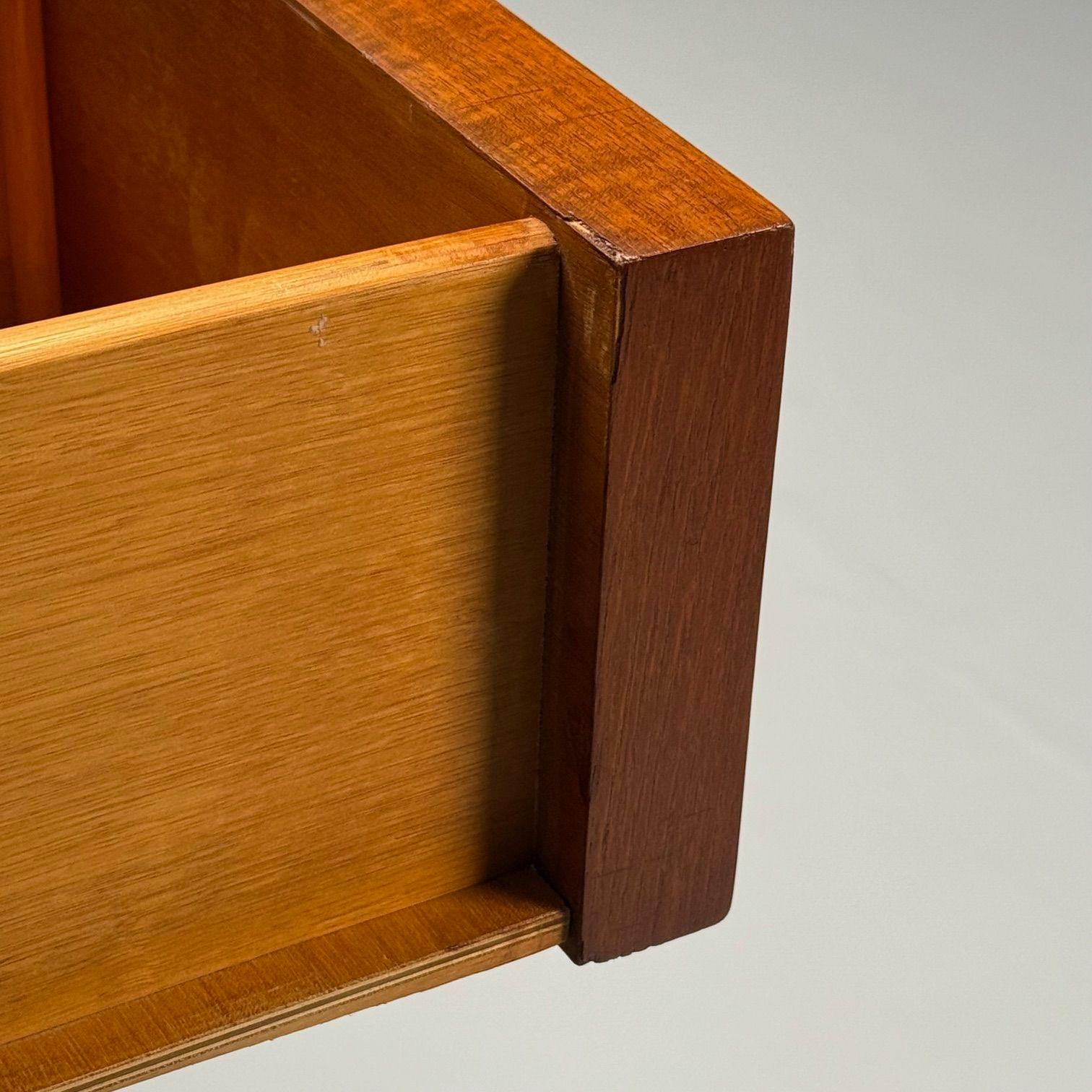 Jorgen Clausen, Danish Mid-Century Modern, Sculptural Dresser, Teak, 1960s For Sale 5