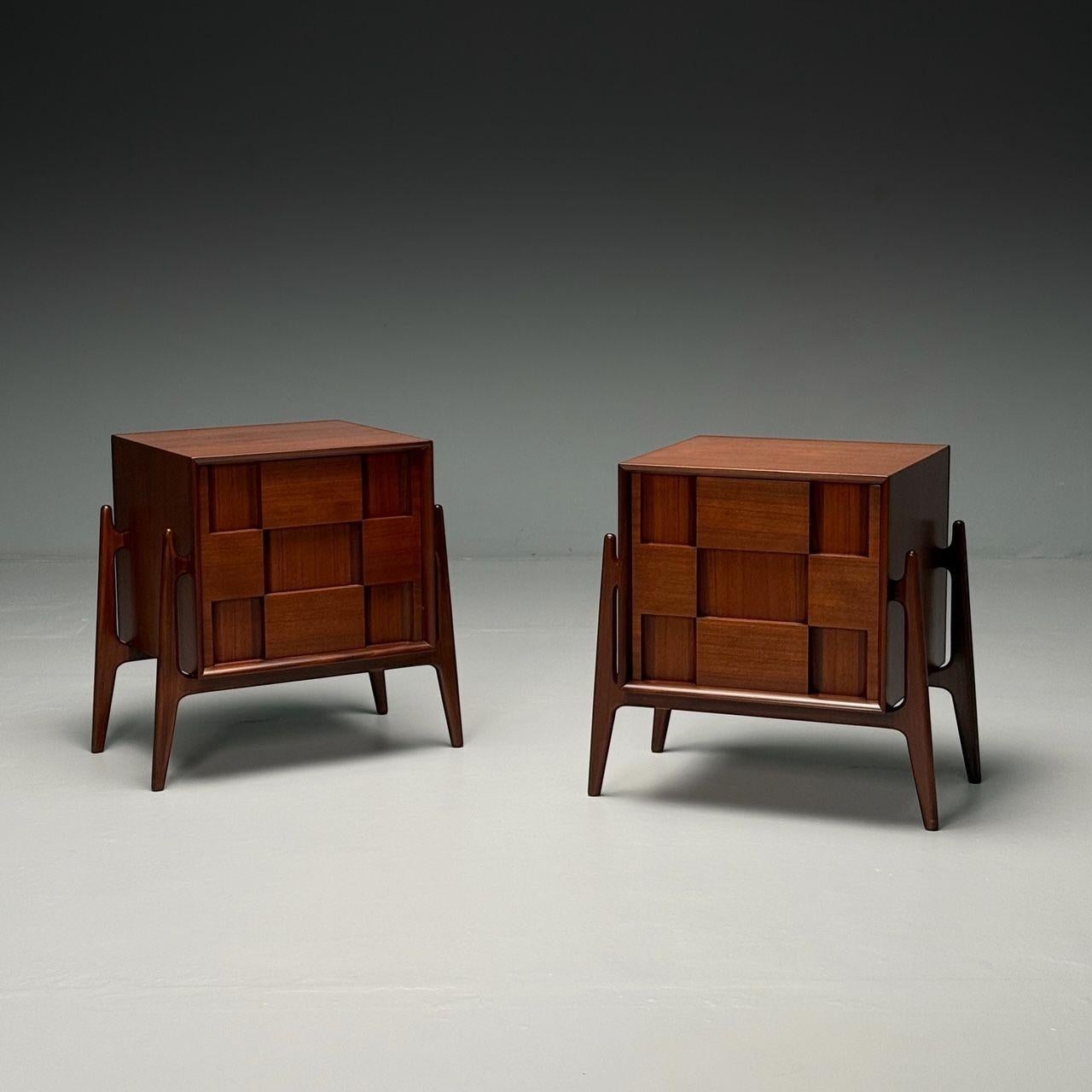 Jorgen Clausen, Dänische Mid-Century-Modern-Skulpturen-Nachttische, Teakholz, 1960er Jahre (Moderne der Mitte des Jahrhunderts) im Angebot
