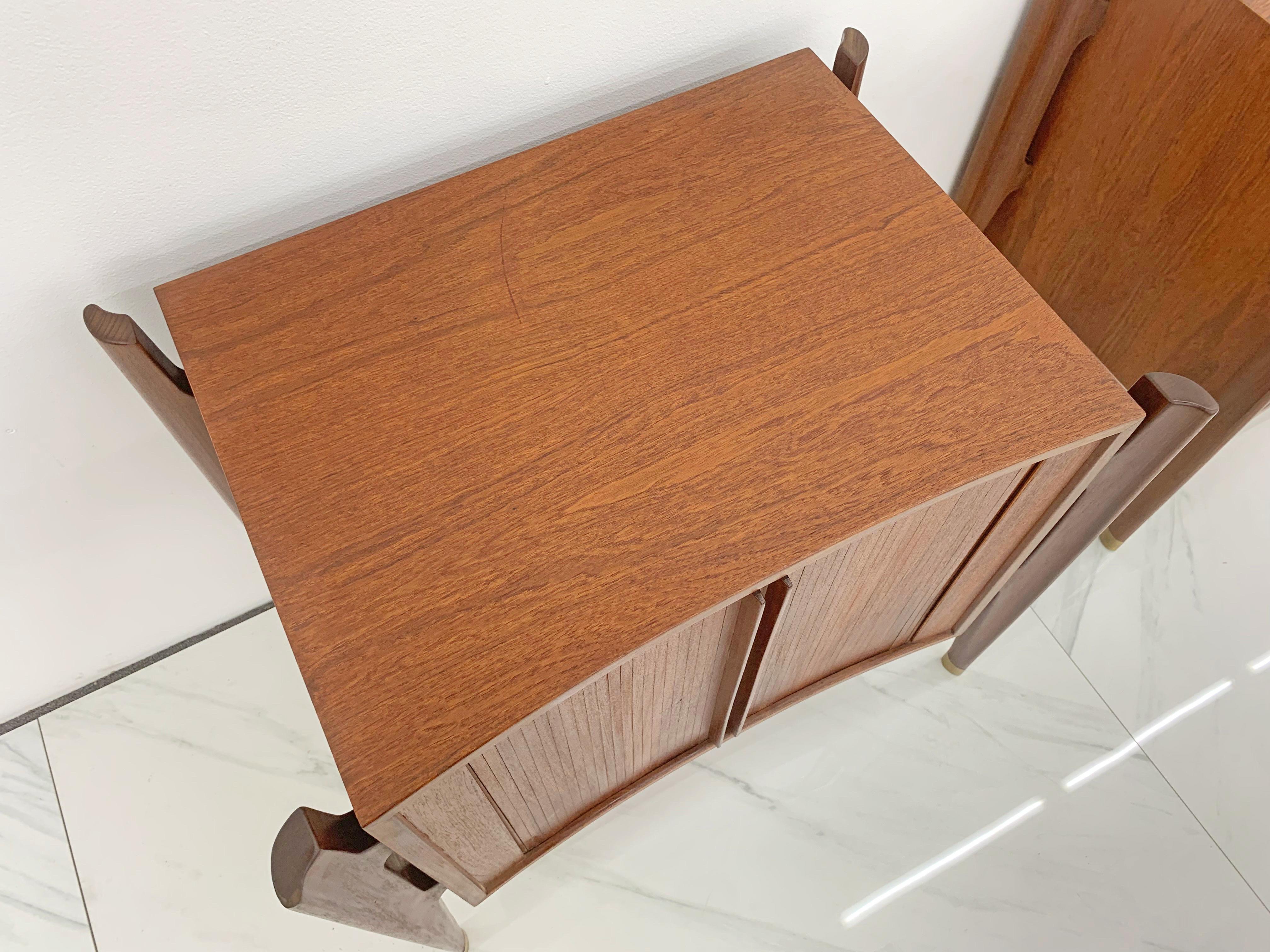 Jorgen Clausen for Brande Møbelfabrik Sculptural Nightstands, c. 1950s, Denmark 7