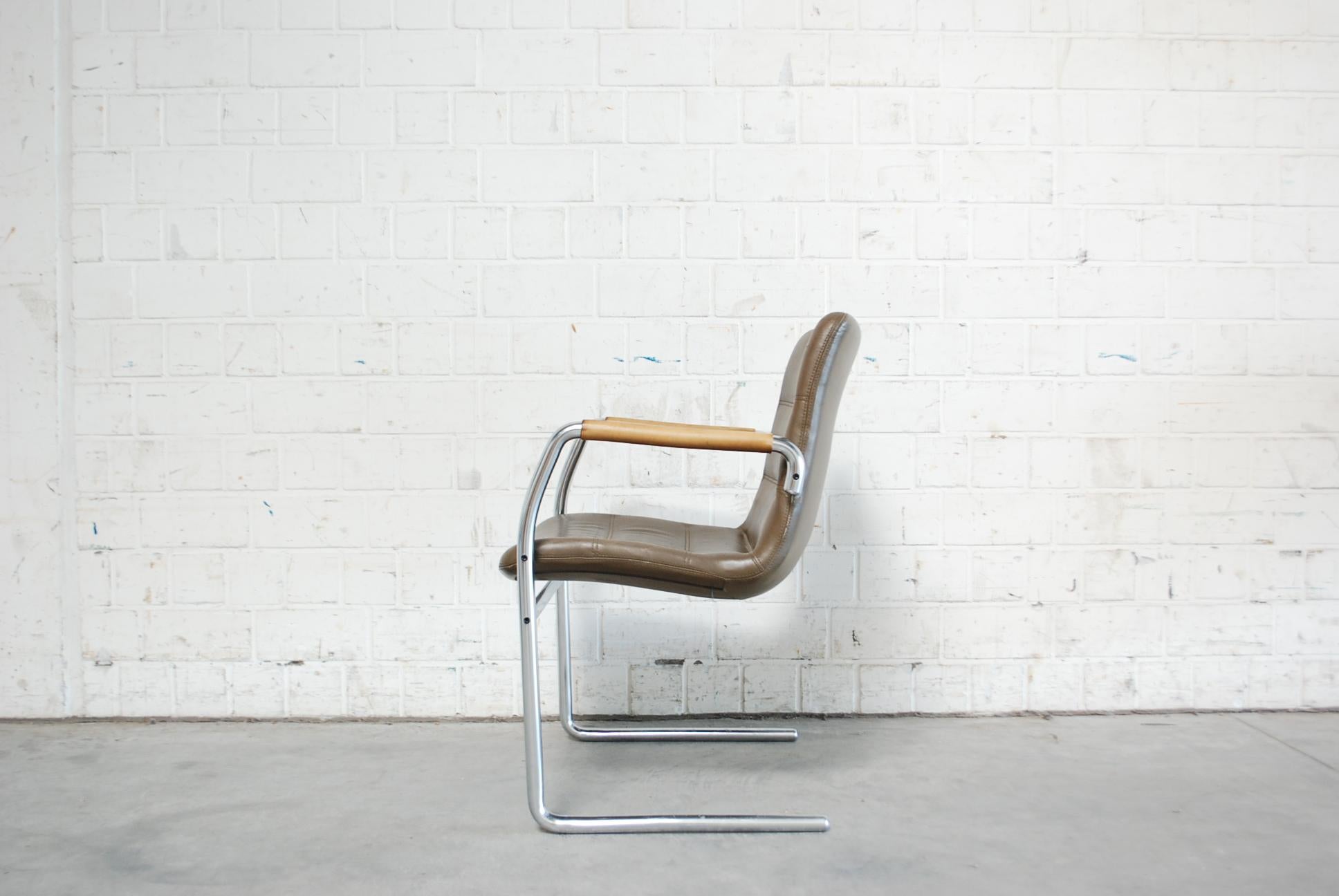 Jorgen Kastholm 6 Cantilever Leather Armchair Chair for Kusch + Co In Good Condition In Munich, Bavaria