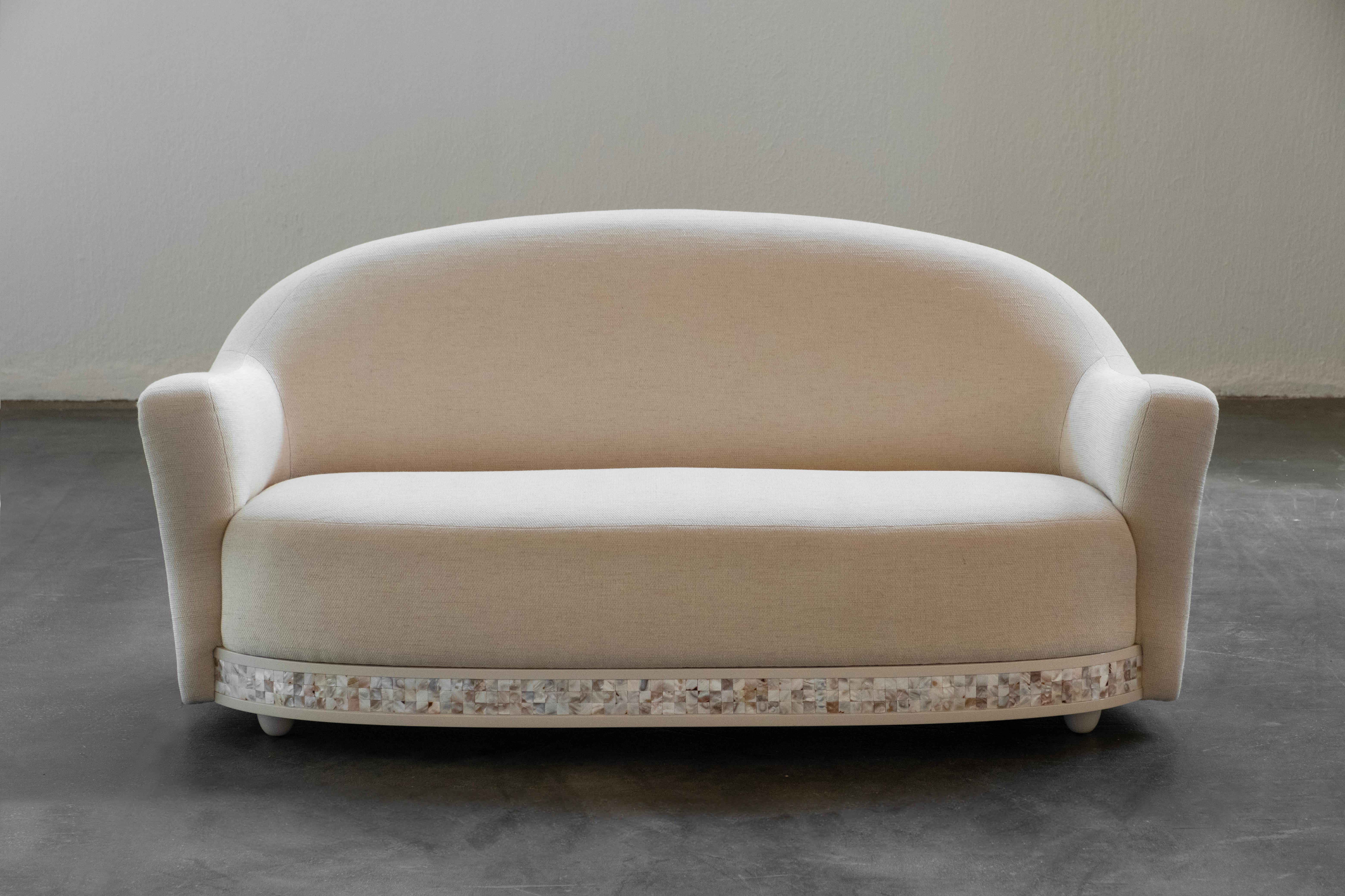 Jorgen Loveseat Sofa, Modern Collection, Handcrafted in Portugal - Europe

With an elegant design inspired by the eternal surroundings of bohemian life, Jorgen exudes a stylish yet serene feel. The front detail in small tiles applied by hand