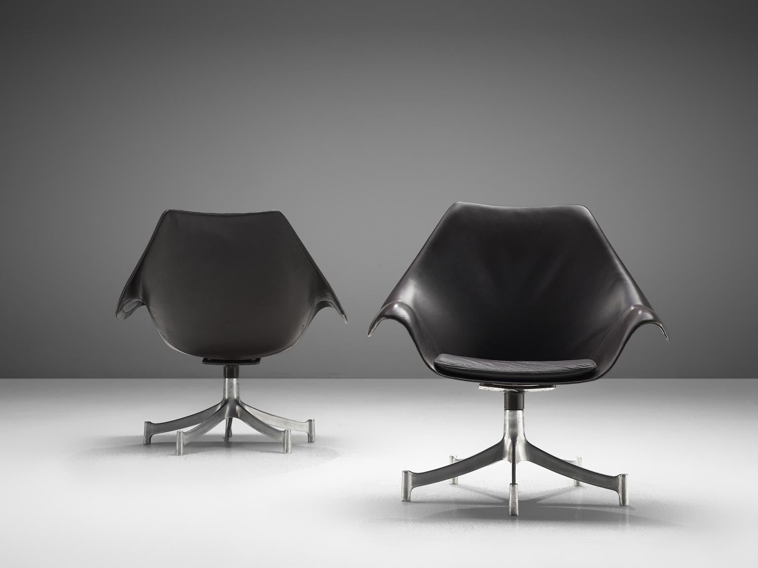 Jorgen Lund & Ole Larsen, Leather Swivel Bucket Chairs In Good Condition In Waalwijk, NL