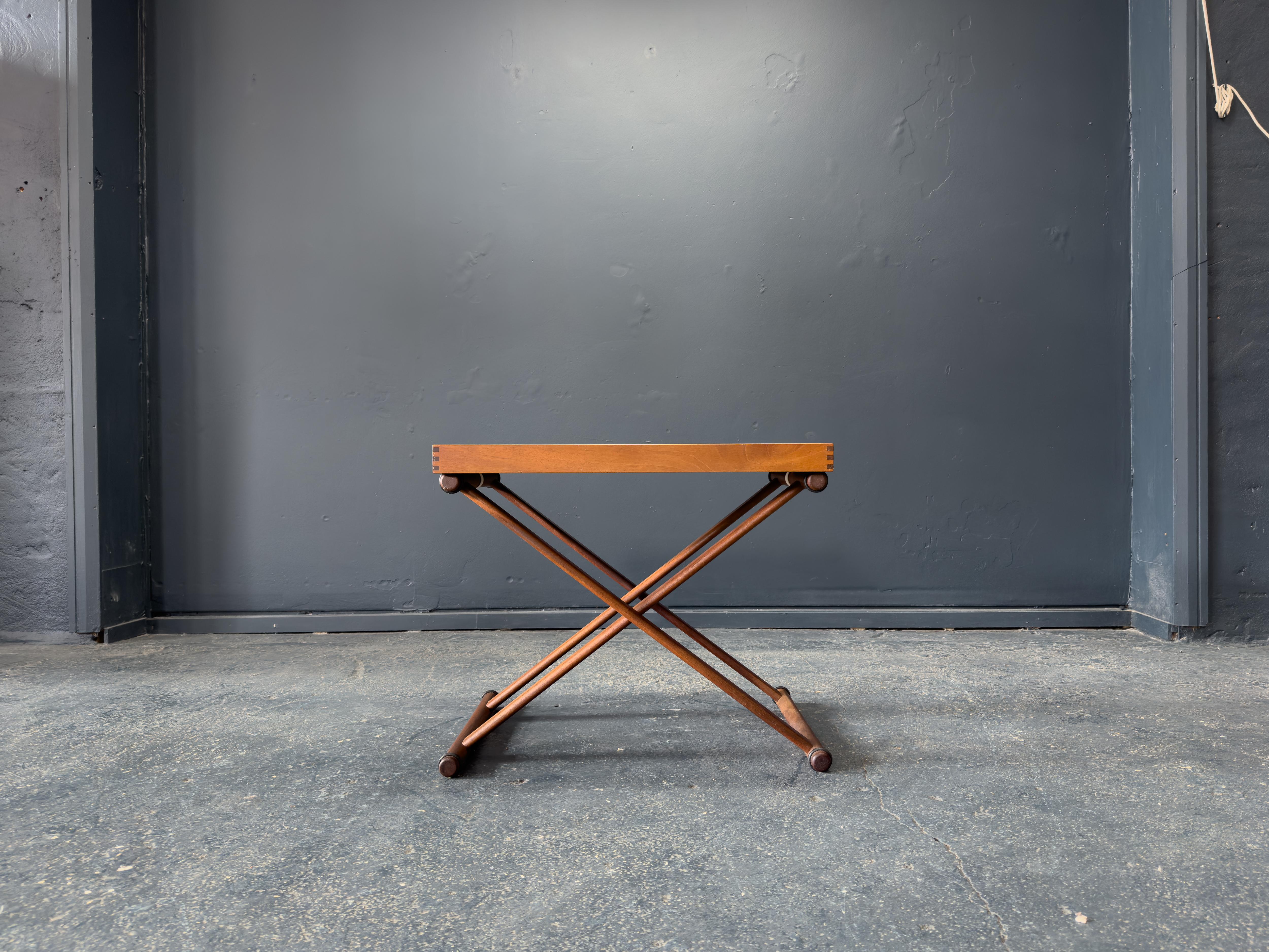 Jorgen Moller Folding Games Tisch (Moderne der Mitte des Jahrhunderts) im Angebot