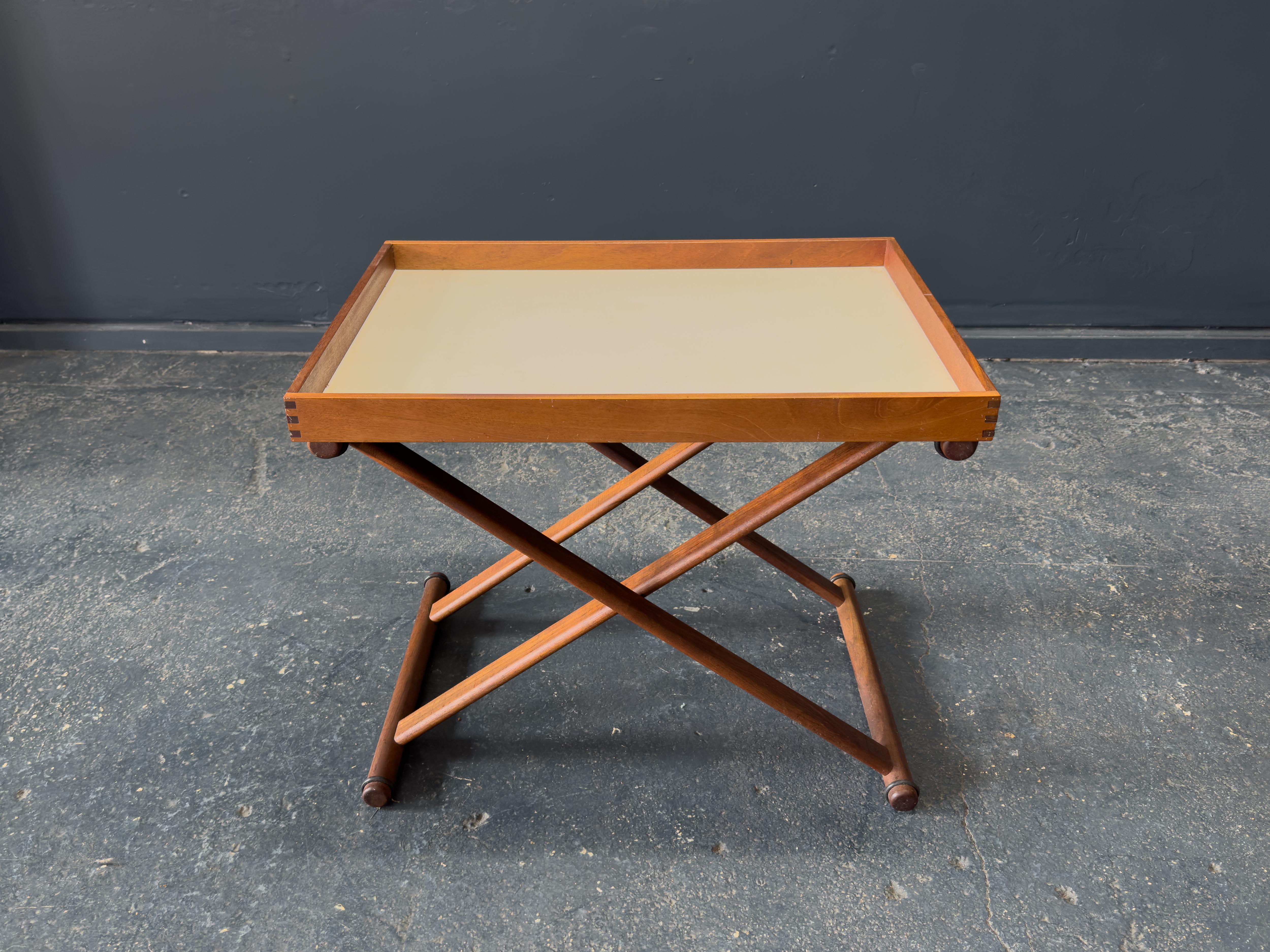 Jorgen Moller Folding Games Tisch (Laminat) im Angebot