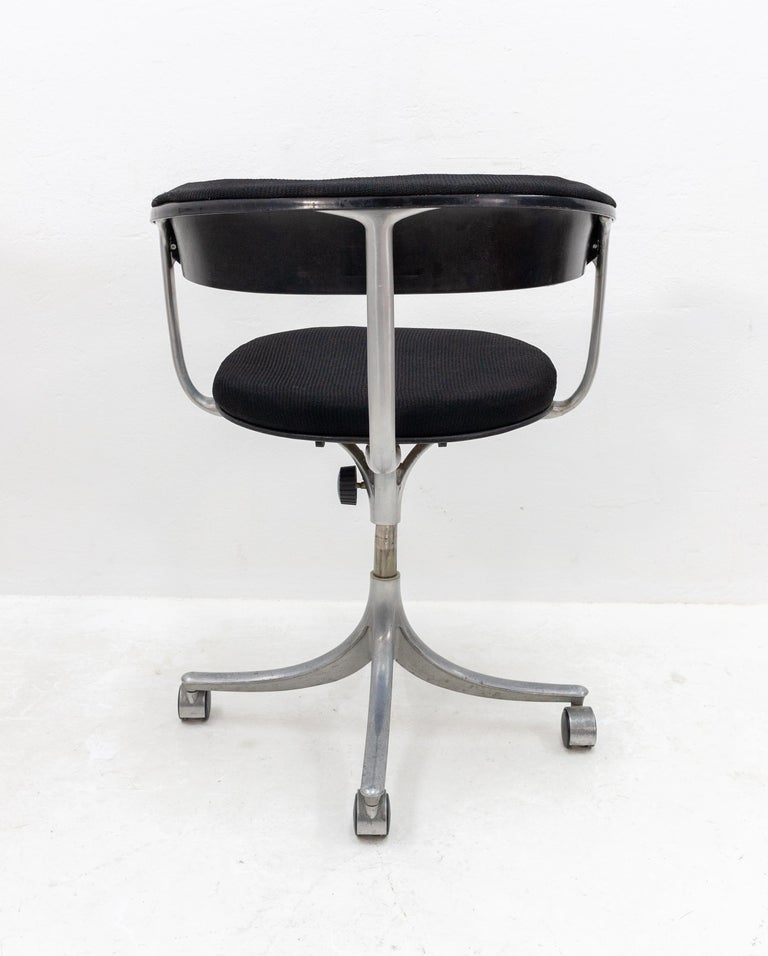 Rasmussen Kevi Office Chair Knoll International at 1stDibs