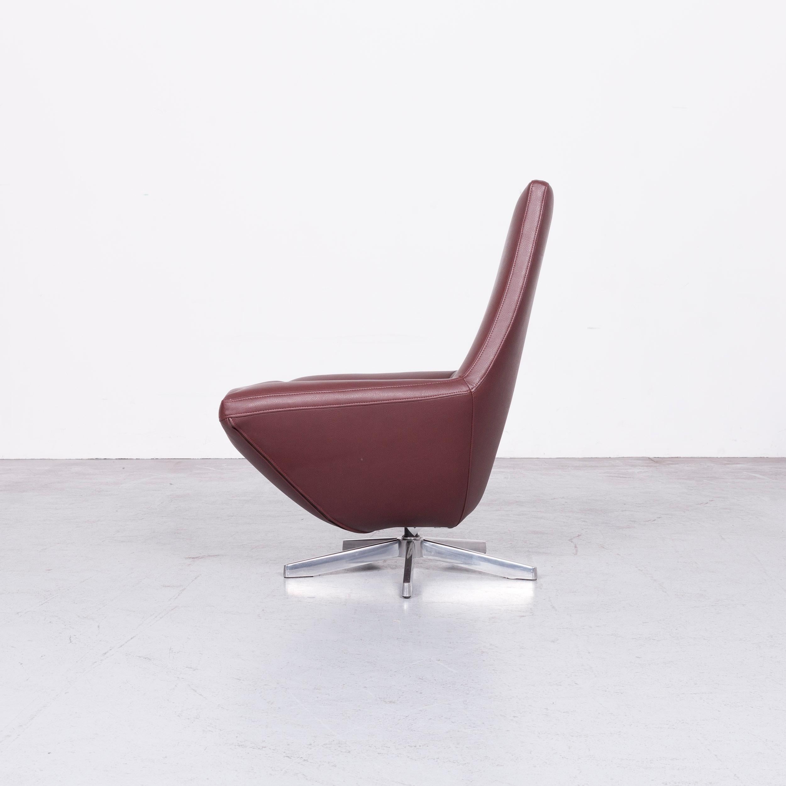 JORI Designer Leatherette Armchair Set One-Seat Bordeaux Revolving Chair For Sale 4