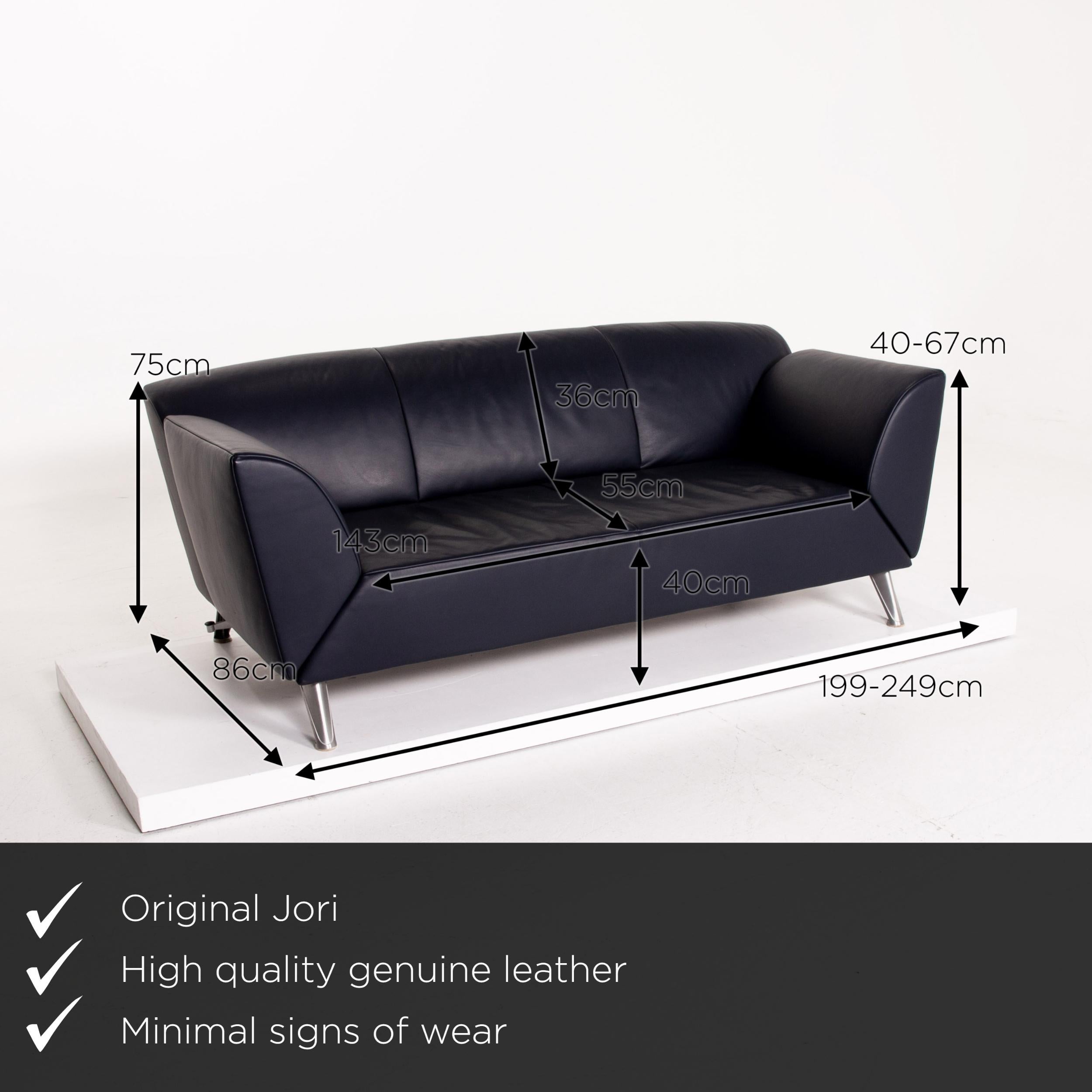 We present to you a JORI leather sofa dark blue blue three-seat function couch.
   
 

 Product measurements in centimeters:
 

Depth 86
Width 199
Height 75
Seat height 40
Rest height 40
Seat depth 55
Seat width 143
Back height 36.
