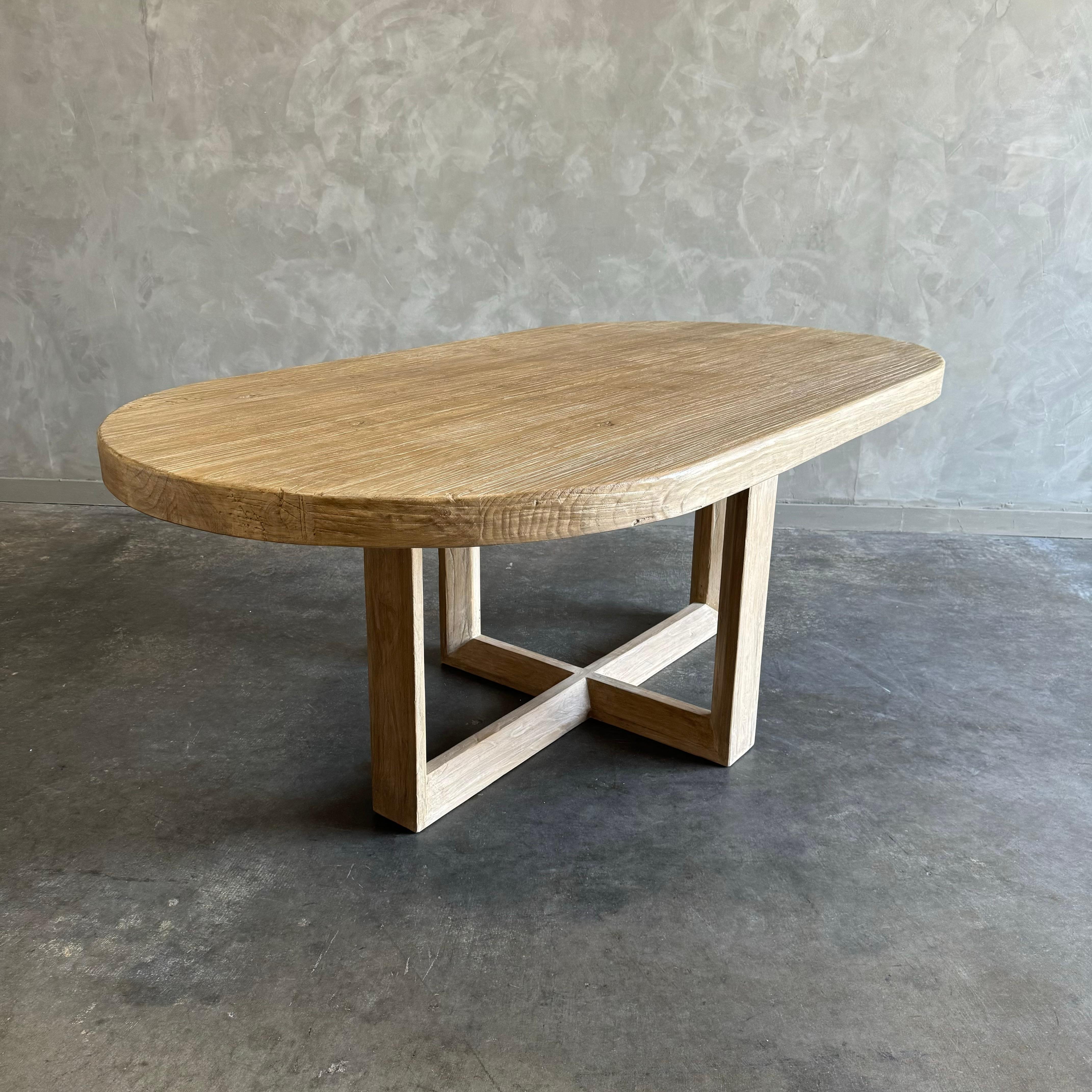 Table à manger Jorja Neuf - En vente à Old Town Orange, CA