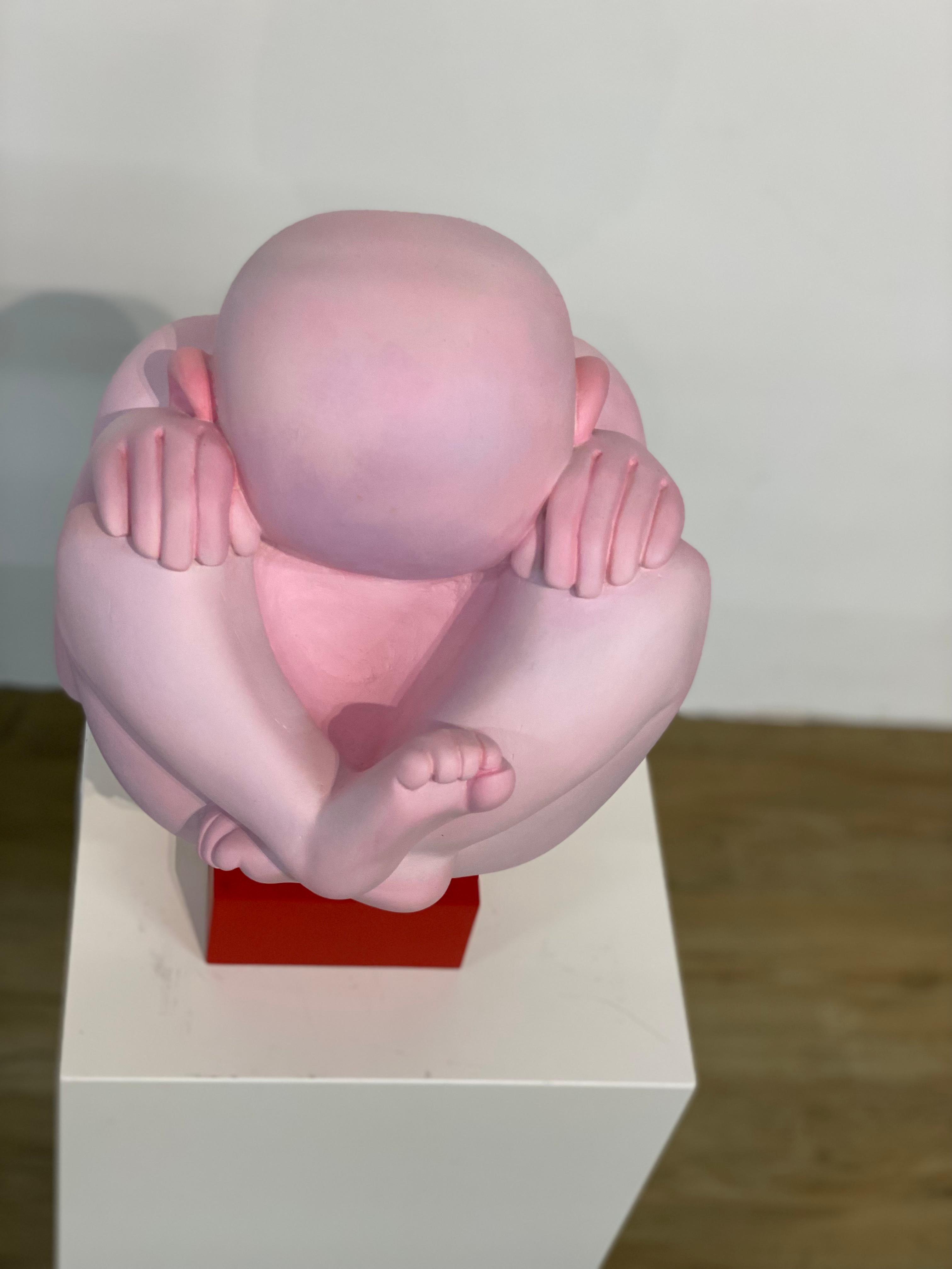 Baby- 21st Century wooden sculpture of a Newborn Baby - Contemporary Sculpture by Jos de Wit