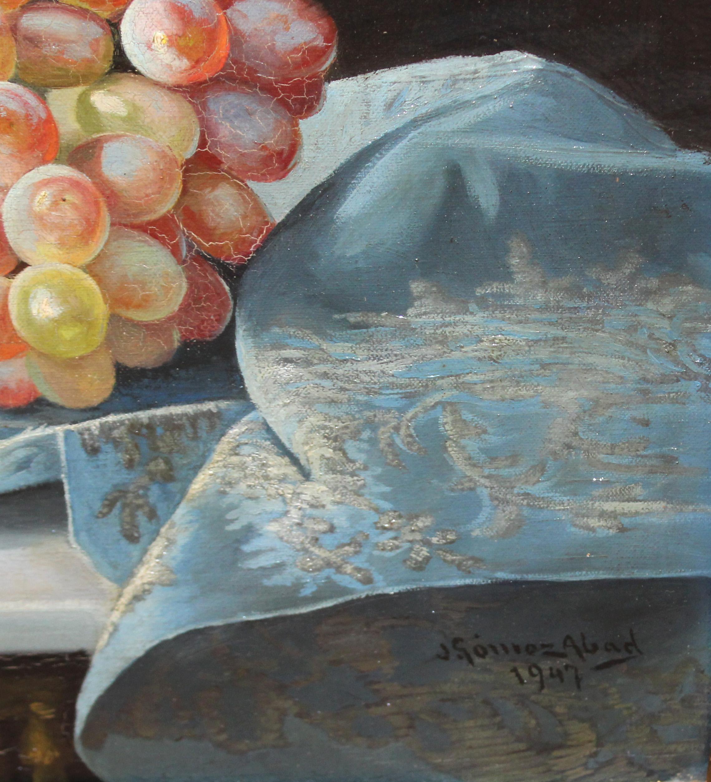 Bodegón de uvas y jarra - Óleo sobre tela - Año 1947 For Sale 1