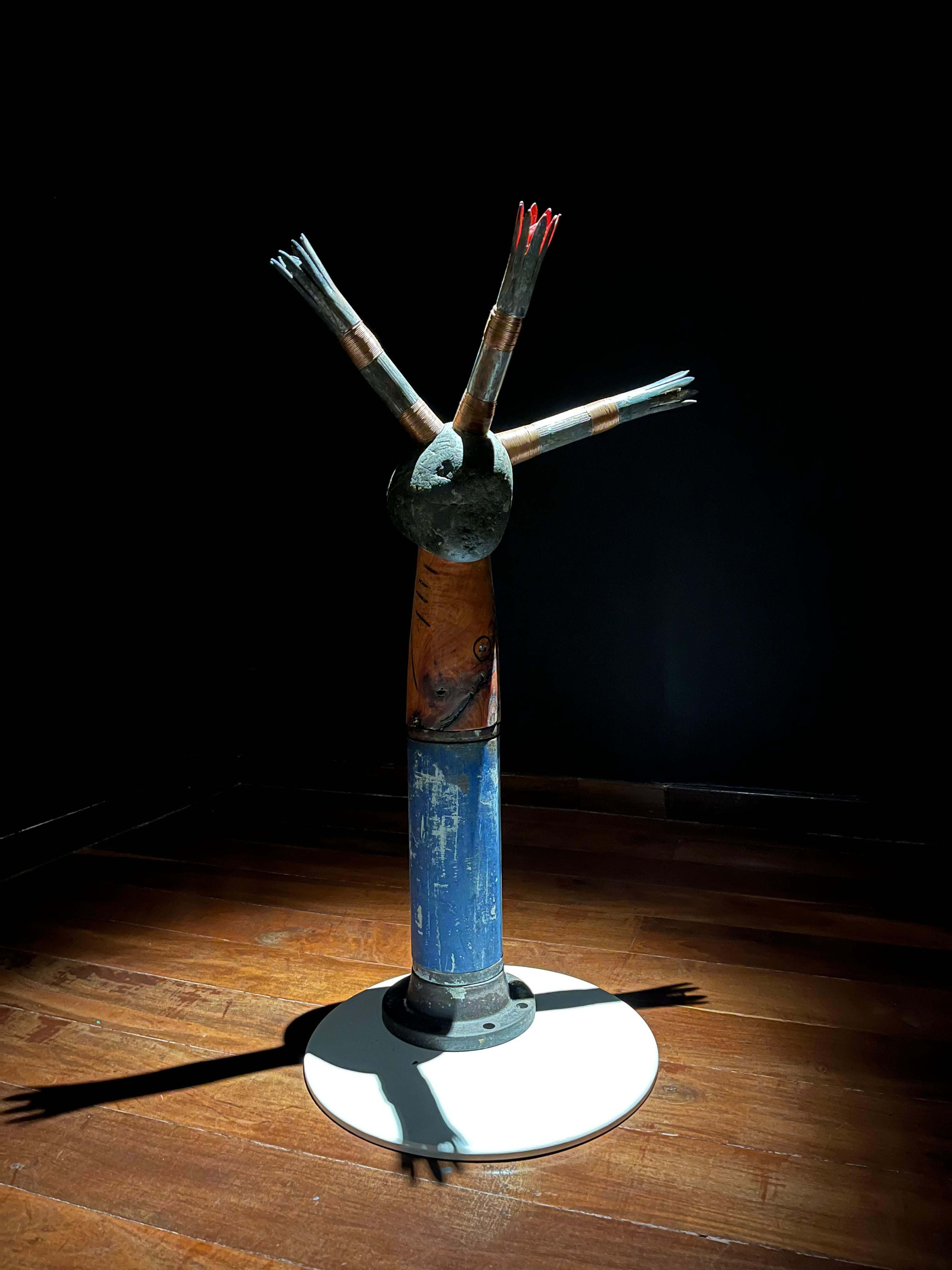 Almiranta, Dreieck, Skulptur. Skulpturen aus der Serie Skulpturen (Abstrakt), Sculpture, von José Ignacio Suarez Solis