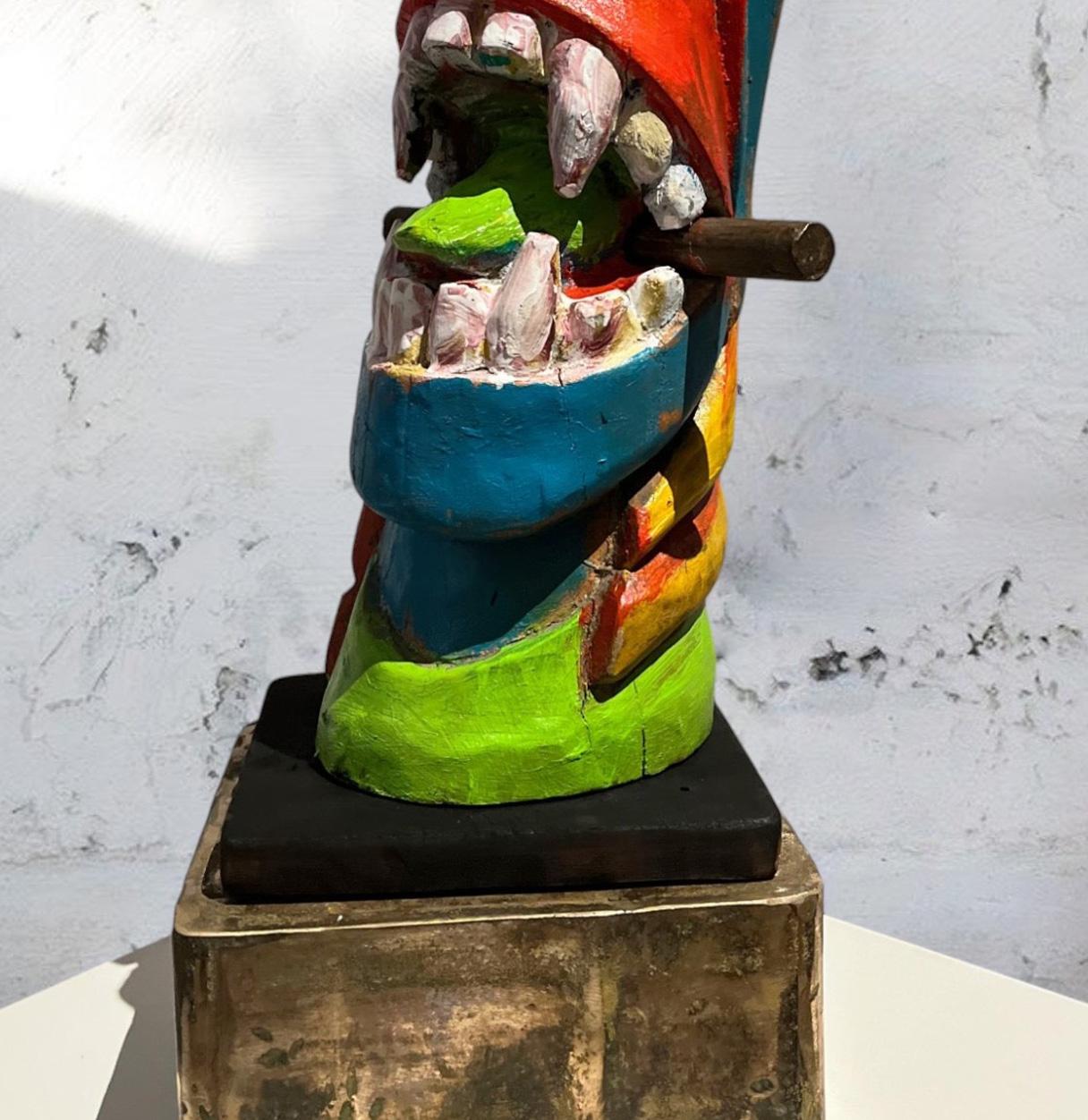 Apropriaçao frei de carranca, Figurative Bildhauerei. Skulpturen aus der Serie Skulpturen (Braun), Figurative Sculpture, von José Ignacio Suarez Solis