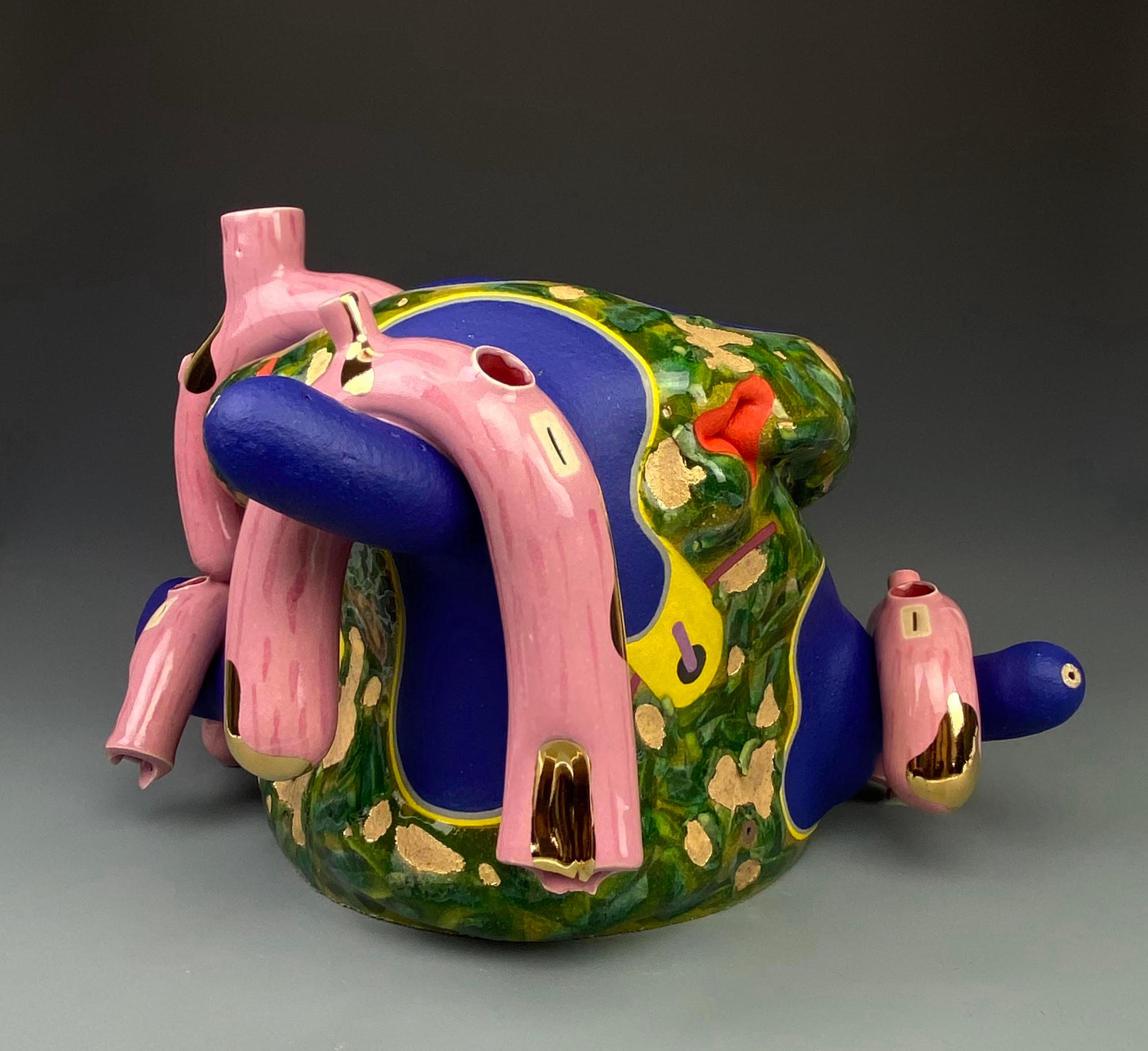 José Sierra is a self-taught artist and ceramicist, born in Mérida, Venezuela in 1975. His work draws inspiration from his  heritage, along with pre-Hispanic art, East Asian pottery, and contemporary design. His work teems with super-saturated