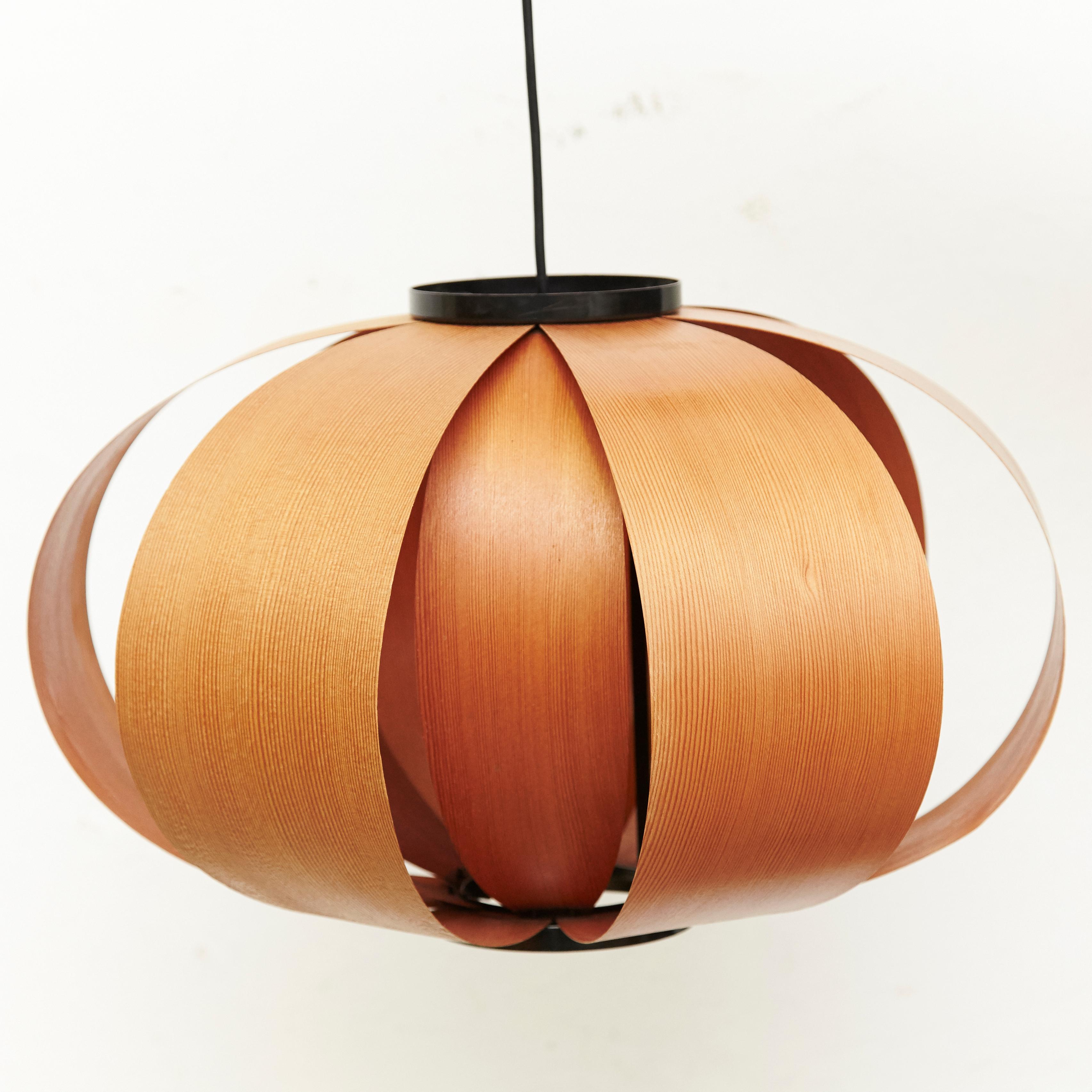 Disa lamp or coderch lamp, designed by Jose Antonio Coderch in 1957, manufactured in Spain, circa 1950.
It's composed by two sheets of bentwood in two different layers size.
Aluminium structure and bentwood as lampshade.

The intention is to