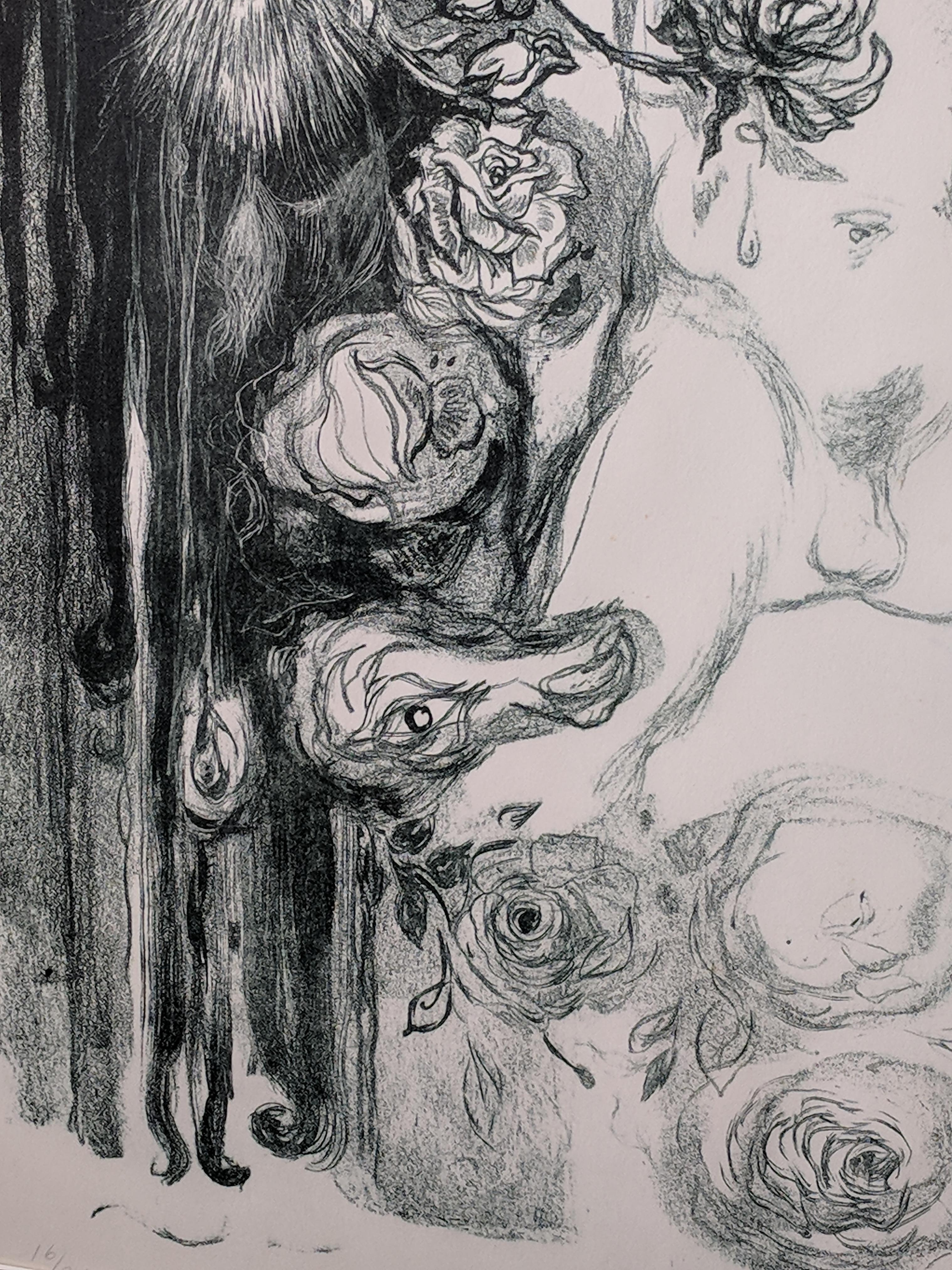 Cette lithographie dramatique en édition limitée de 16/24 représente une image érotique d'un homme avec des testicules et sans pénis. Elle est en blanc et verdi gris et imprimée sur papier lourd : C.M.Fabriano - 100/100 COTONE. Le portrait de cet