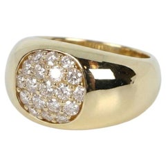 Anello da cocktail a forma di sigaro di Jose Hess con pavé di diamanti da 1 carato in oro giallo 18k