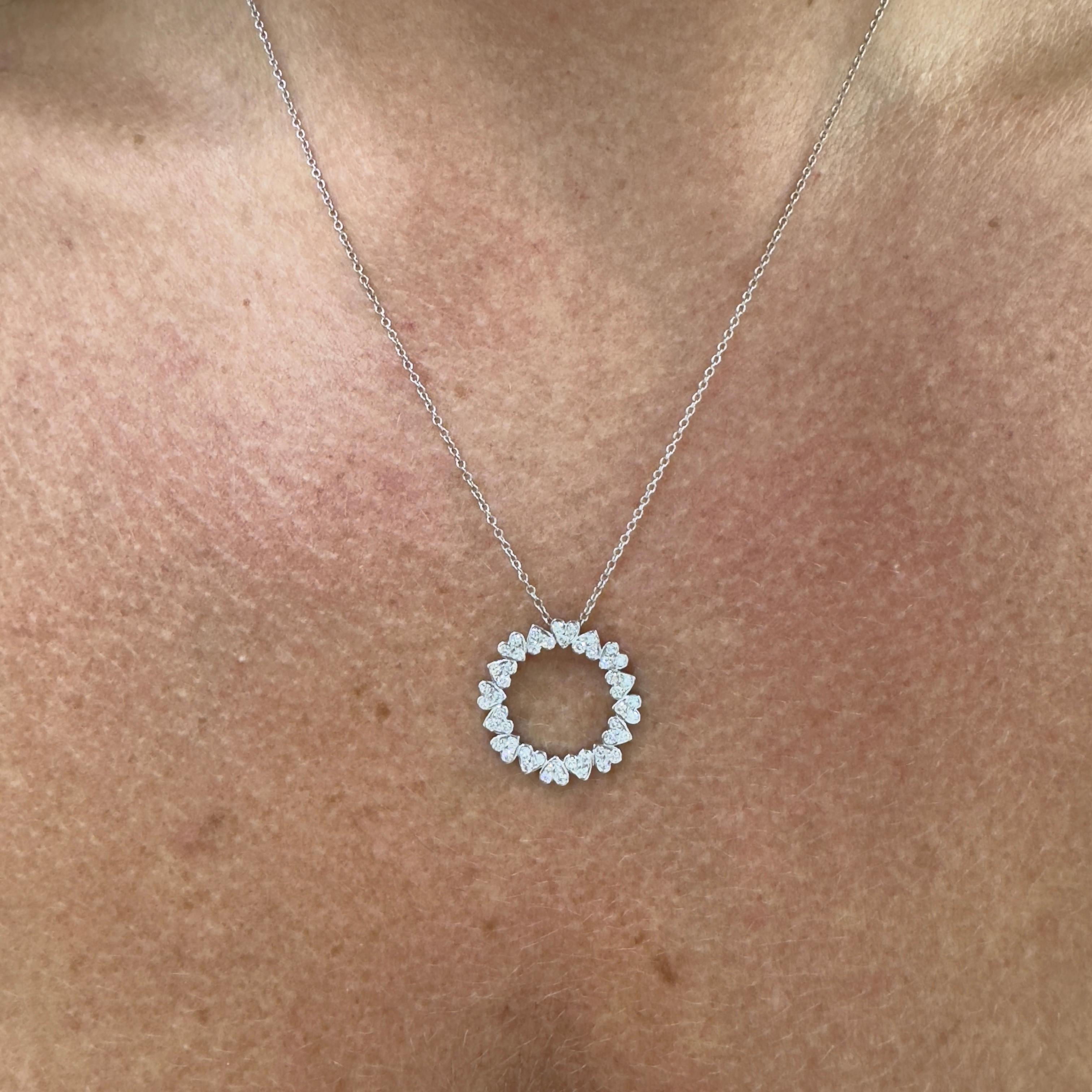 Jose Hess 18K White Gold Diamond Circle Pendant Necklace For Sale 5
