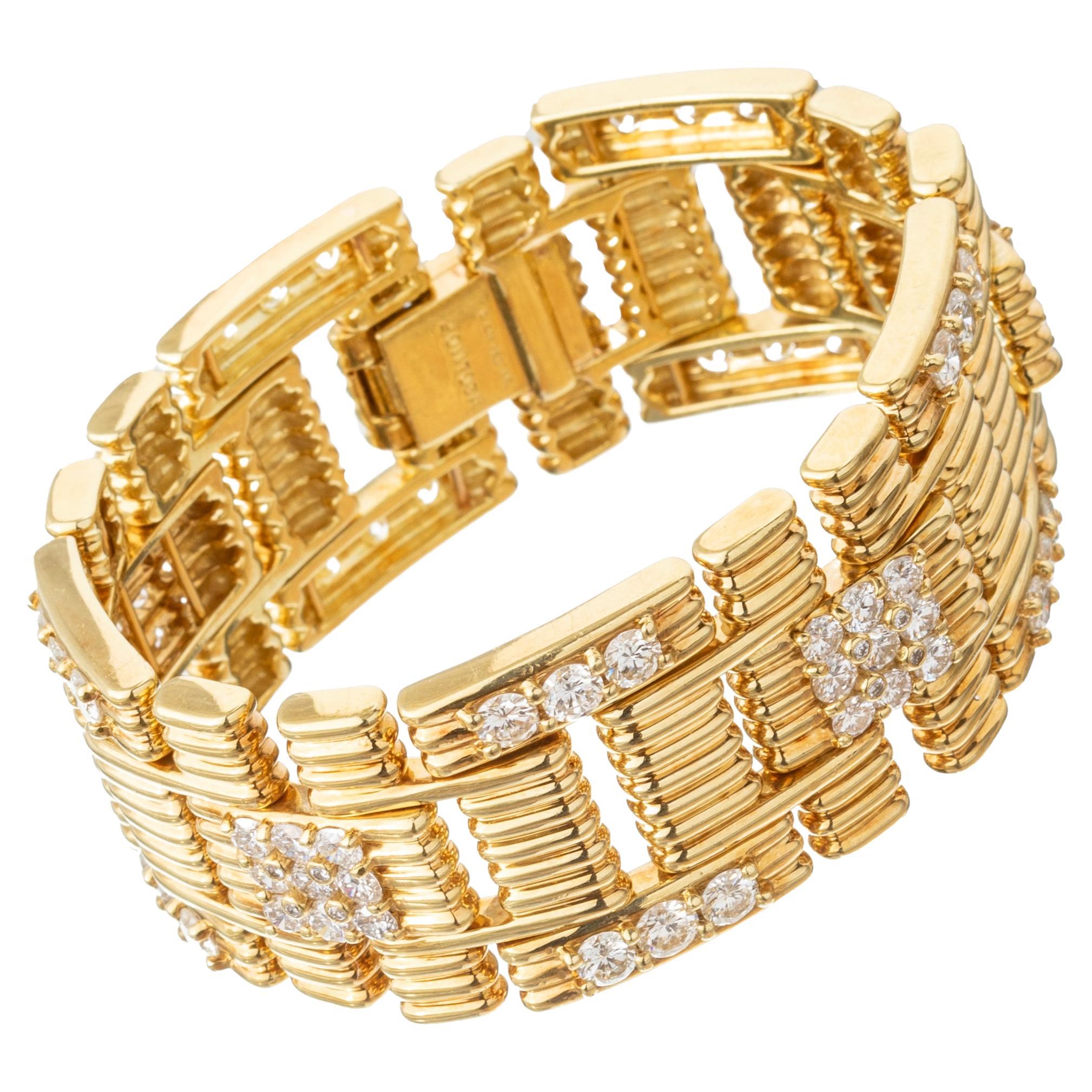 Jose Hess 18k Yellow Gold Diamond Link Bracelet For Sale