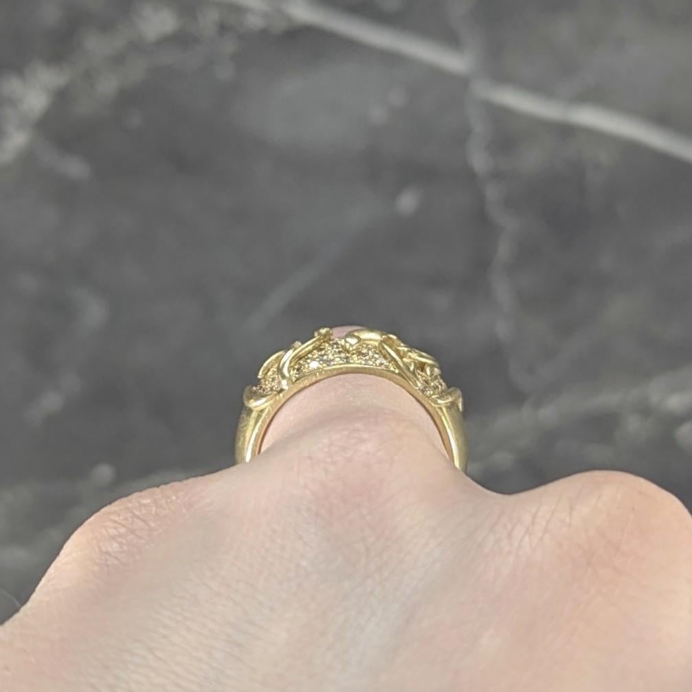 Jose Hess 1980er Jahre Diamant 18 Karat Gelbgold Floral Vintage Breiter Vintage Bandring mit Blumenmuster im Angebot 4