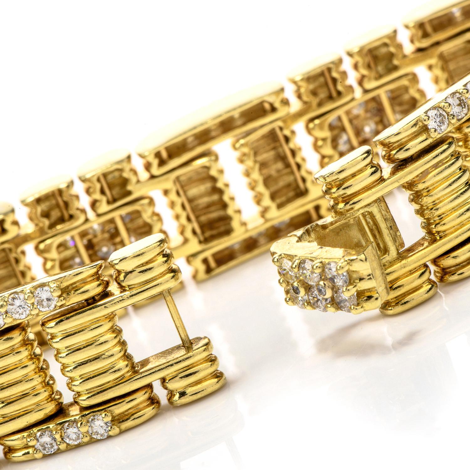 Jose Hess 1980s Diamond Link 18 Karat Yellow Gold Bracelet In Excellent Condition In Miami, FL