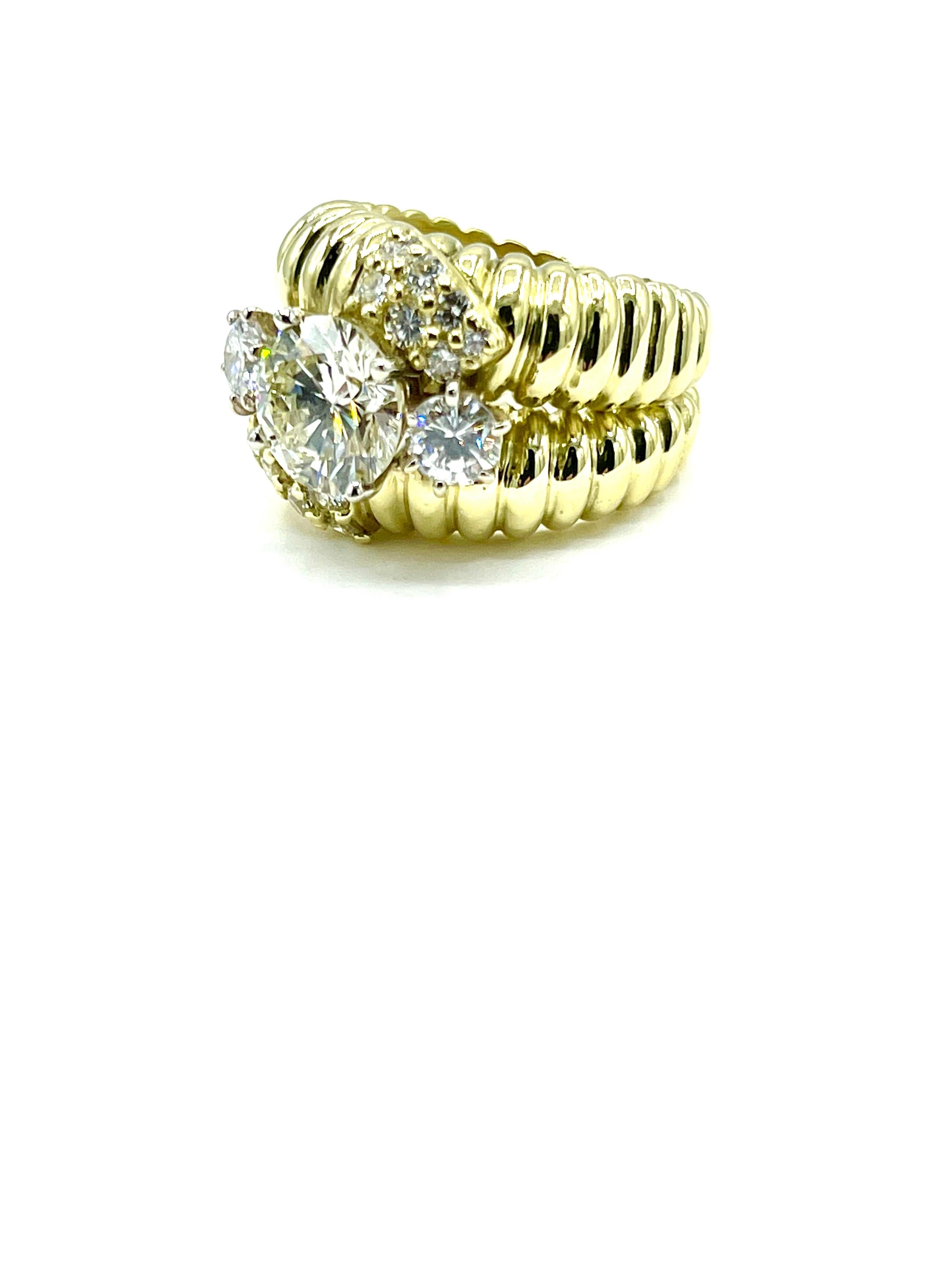 Jose Hess 2,20 Karat runder Brillant-Diamant und 18K Gelbgold Ring im Zustand „Hervorragend“ im Angebot in Chevy Chase, MD