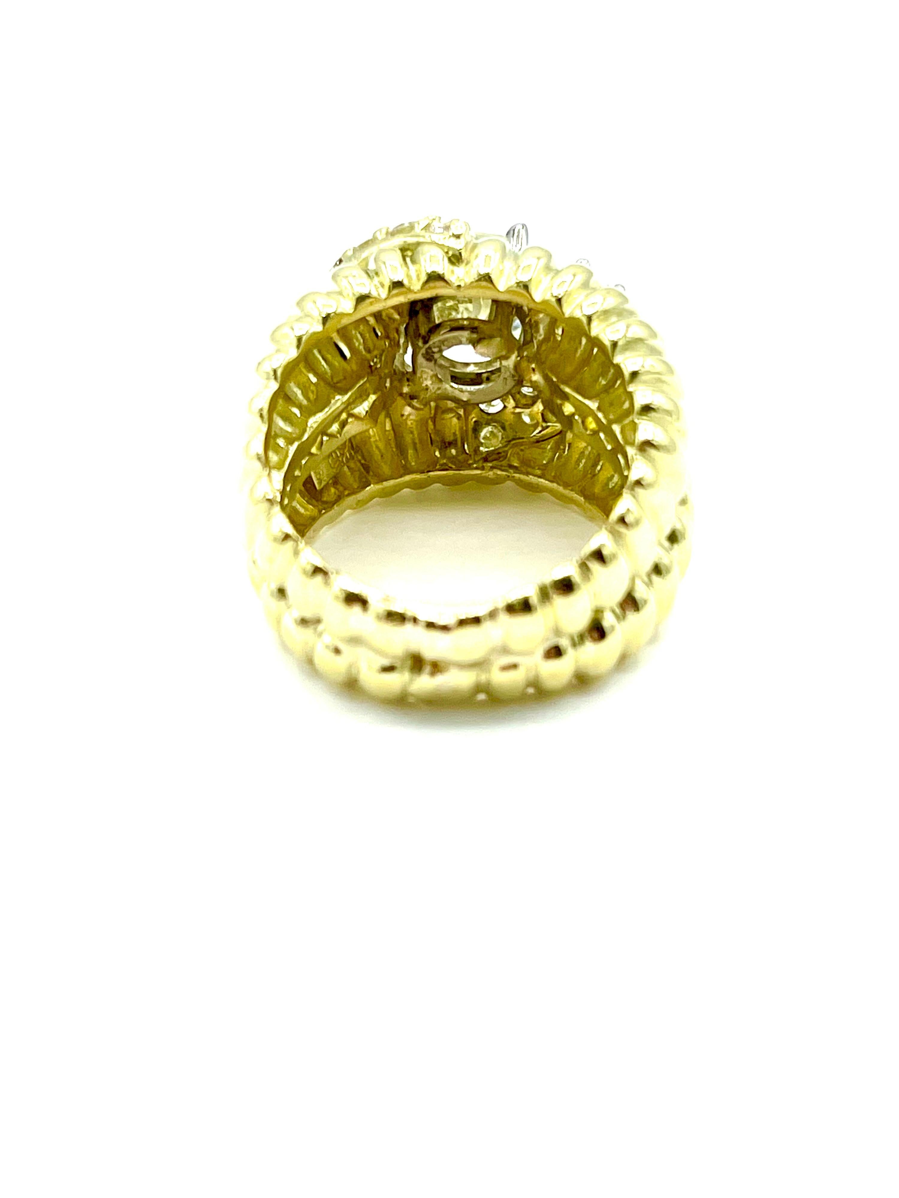 Round Cut Jose Hess 2.20 Carat Round Brilliant Diamond and 18K Yellow Gold Ring For Sale