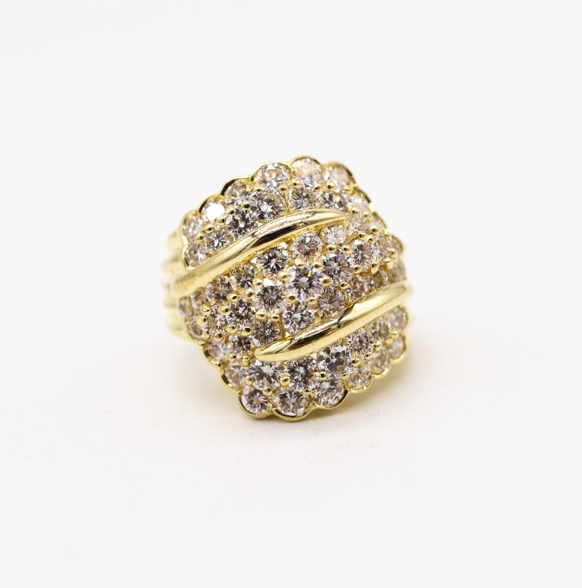 JOSE HESS Cocktail Ring In 18Kt Yellow Gold With 4.64 Ctw In VS Diamonds in vendita 1