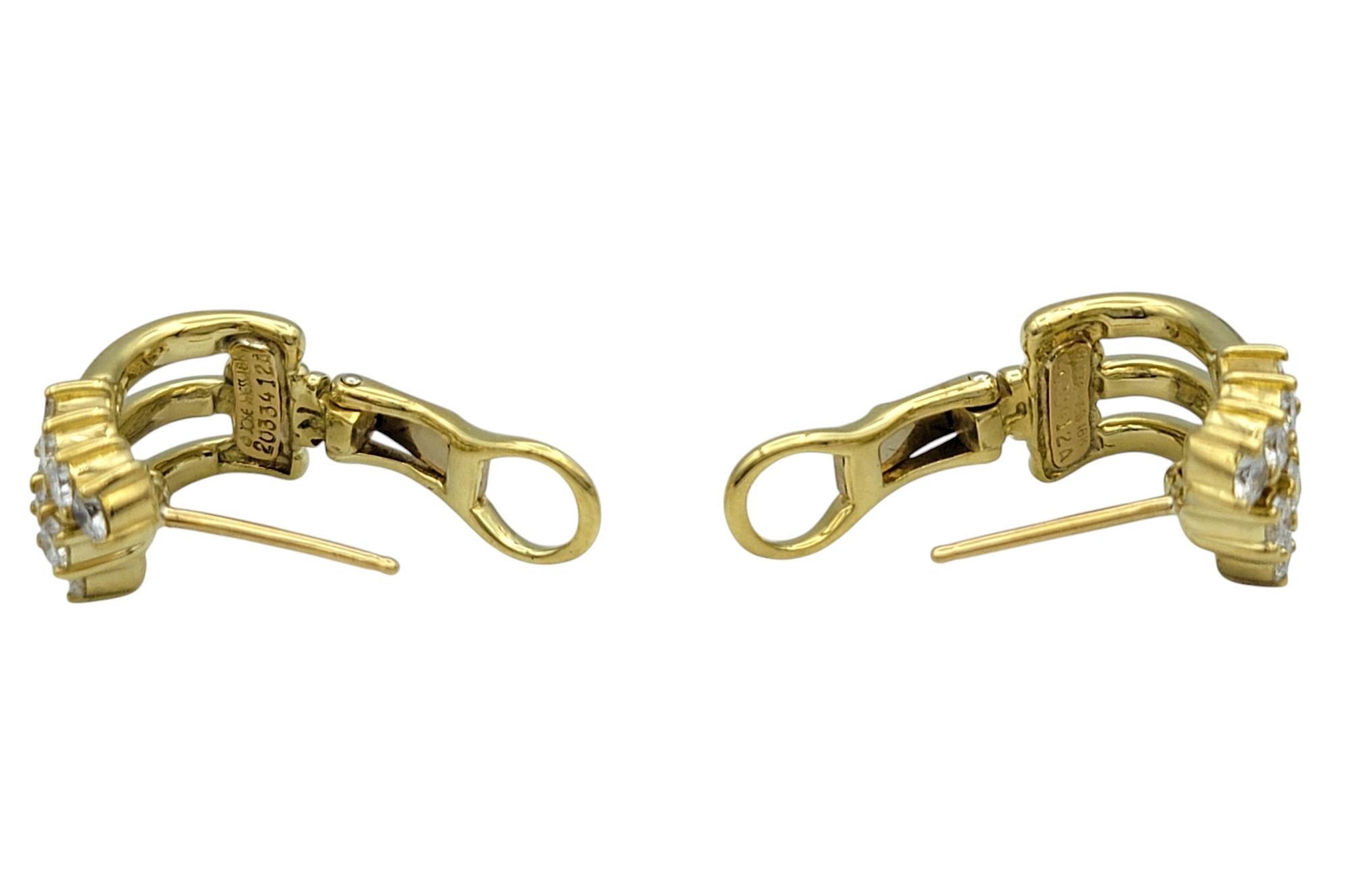 Jose Hess: 18 Karat Gelbgold J-Creolen-Ohrringe mit mehrreihigen runden Diamanten im Zustand „Gut“ im Angebot in Scottsdale, AZ