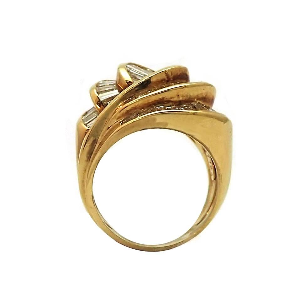 Contemporary Jose Hess Swirling Diamond Baguette Ring in 18 Karat Yellow Gold For Sale