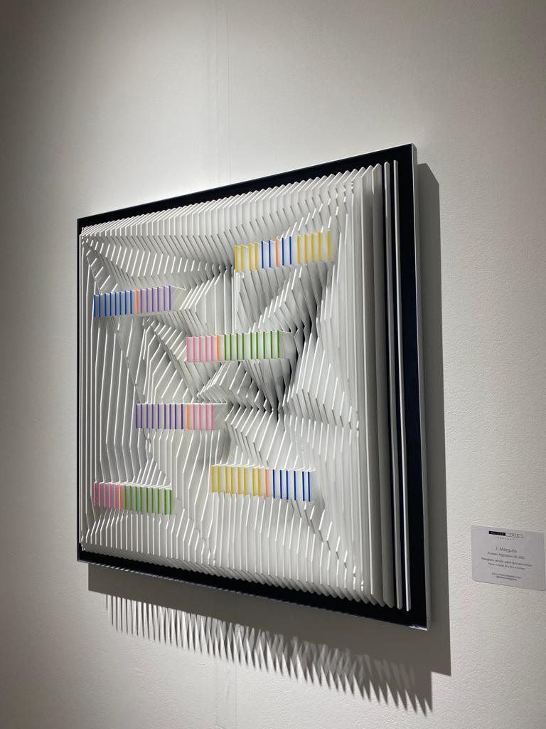 Migraciones andinas, 2021 - escultura mural cinética de J. Margulis en venta 2