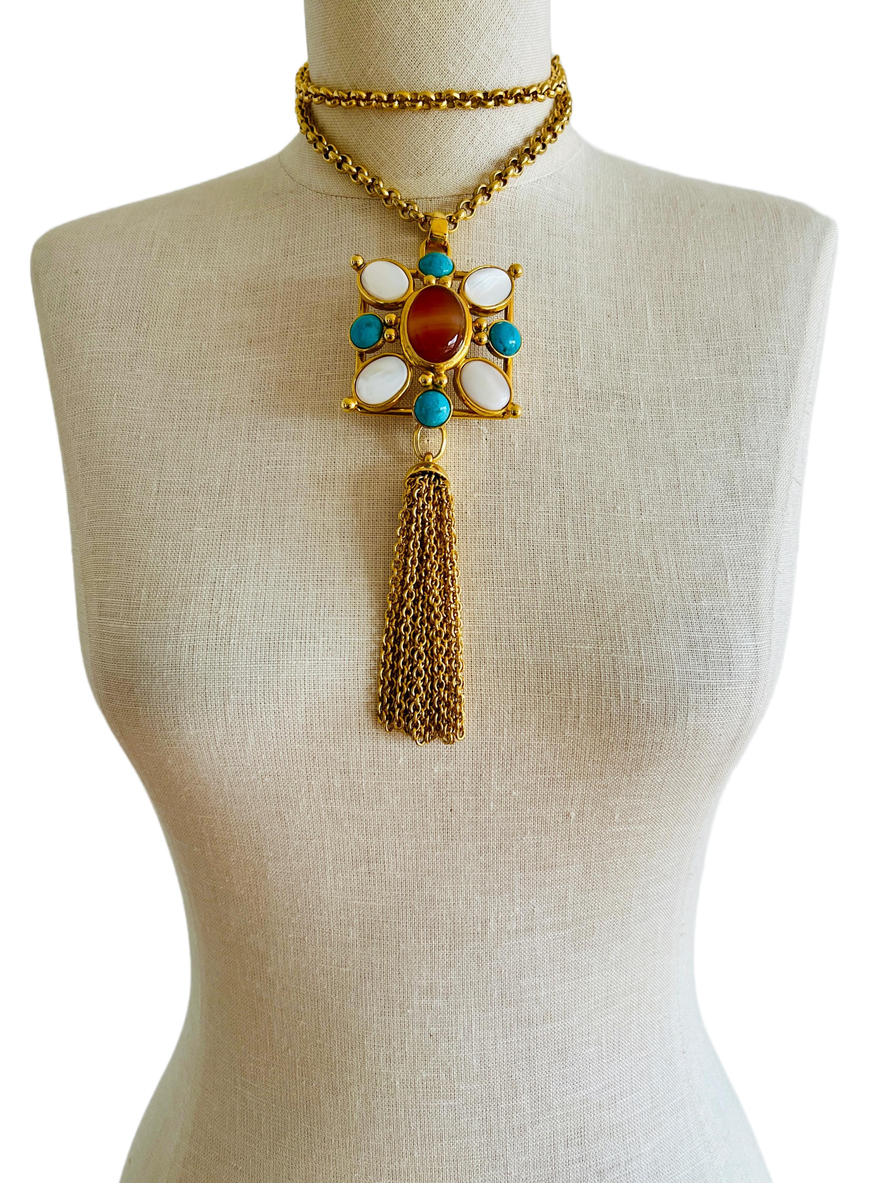 Taille cabochon Jose & Maria Barrera, collier à pampilles avec croix carrée cabochon de turquoise Cornelian en vente
