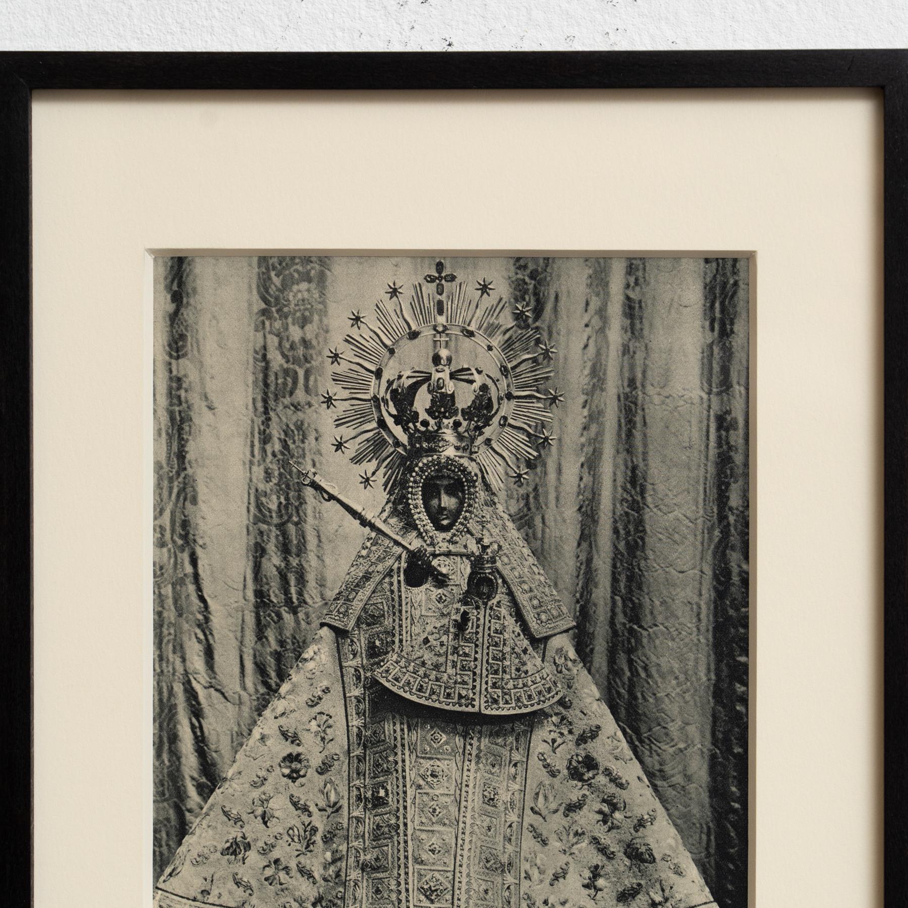 Jose Ortiz Echagüe's Vision: Spanish Heritage in Photogravure, circa 1930 In Good Condition For Sale In Barcelona, Barcelona