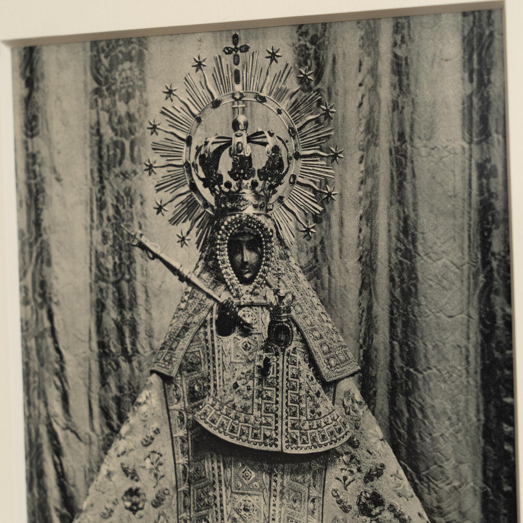 Jose Ortiz Echagüe's Vision: Spanish Heritage in Photogravure, circa 1930 For Sale 1