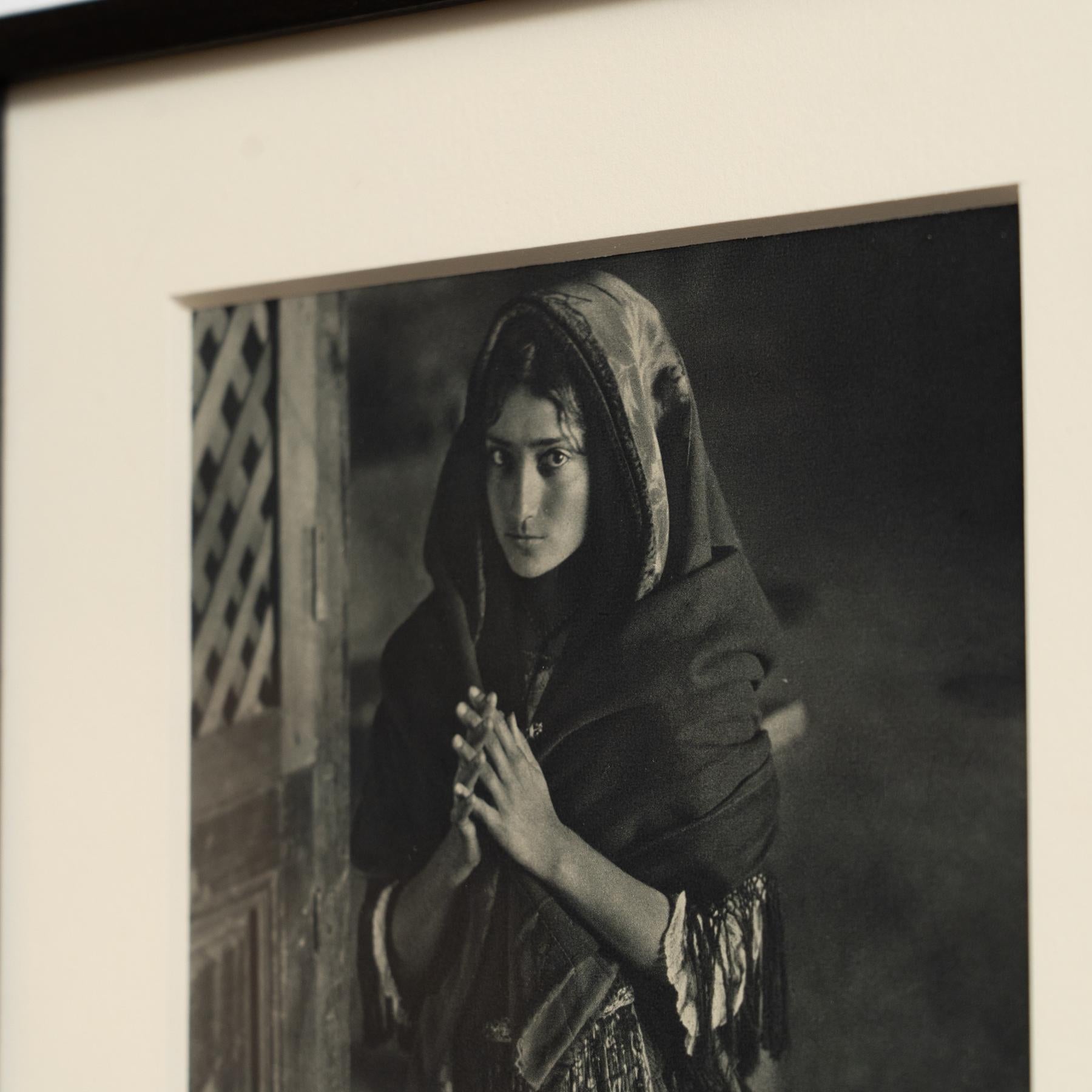 Carta La visione di Jose Ortiz Echagüe: Patrimonio spagnolo in fotoincisione, 1930 circa in vendita