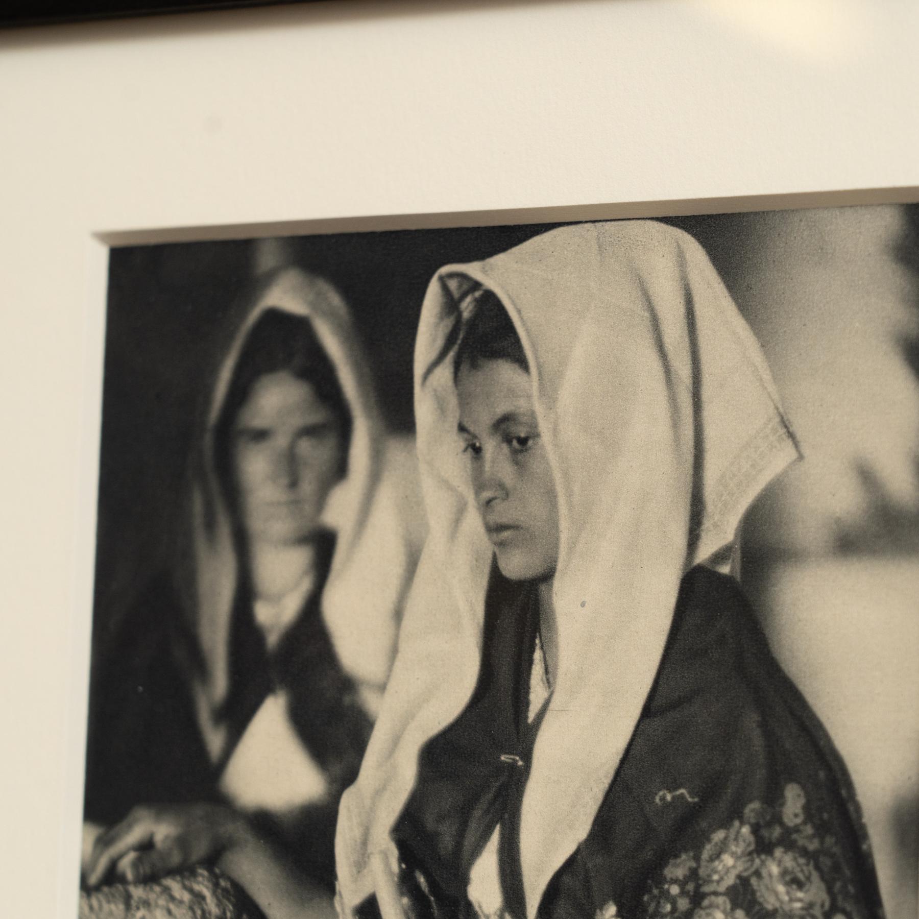La visión de José Ortiz Echagüe: La herencia española en fotograbado, hacia 1930 Papel en venta