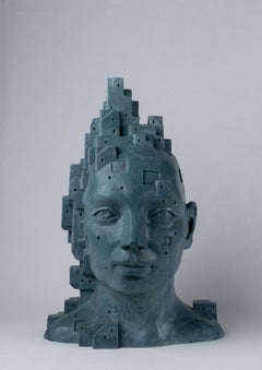 Escultura arquitectónica de cemento - "LarA 004", teñida a mano en gris azulado oscuro