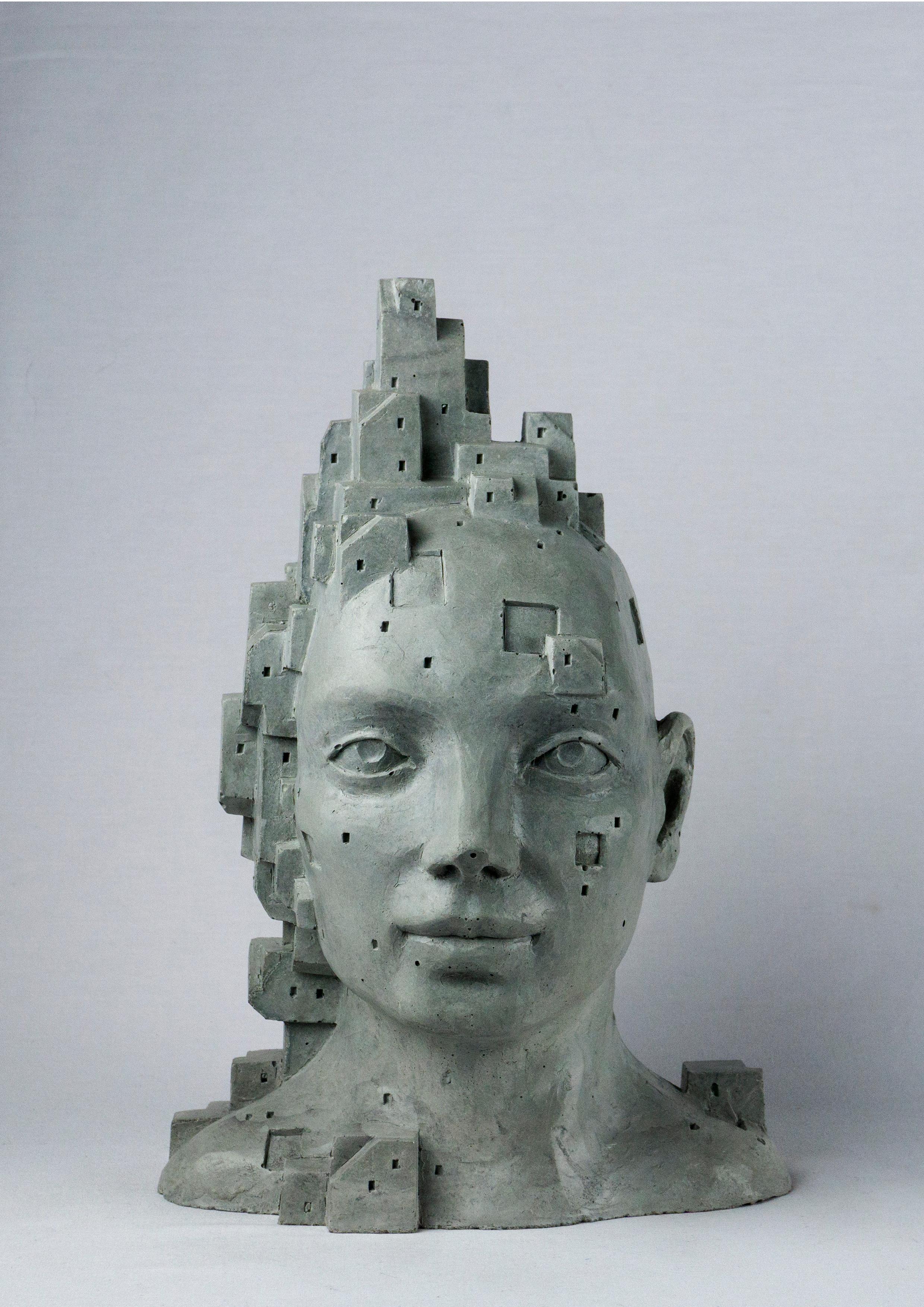 Figurative Sculpture de Jose Perozo - Escultura femenina única de cemento arquitectónico - "LarA 001", teñida a mano, 2024