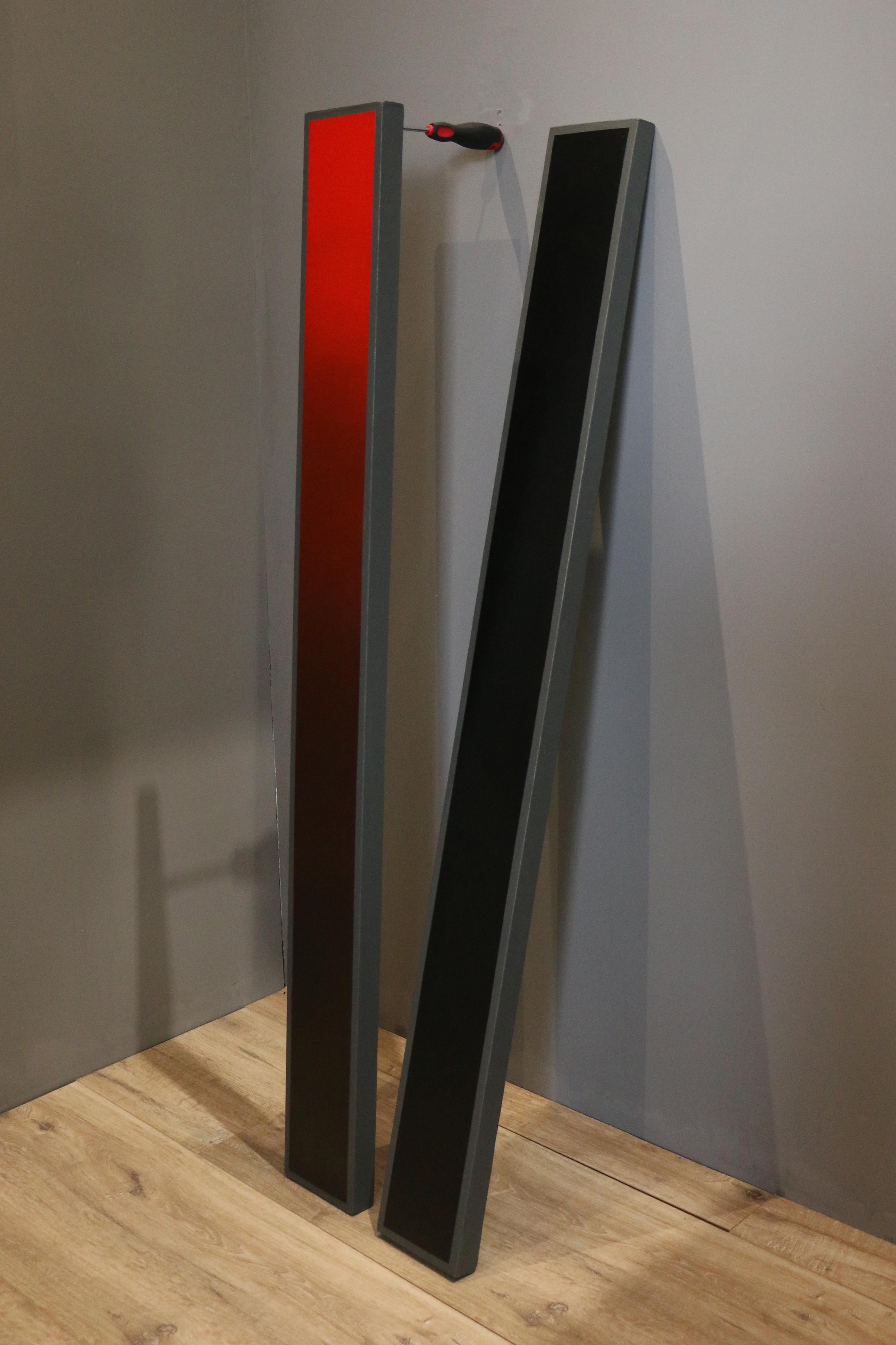 Jose Ricardo Contreras Gonzalez Abstract Sculpture - Saturación, Luminosidad & Destornillador. From The Composition with Tools series