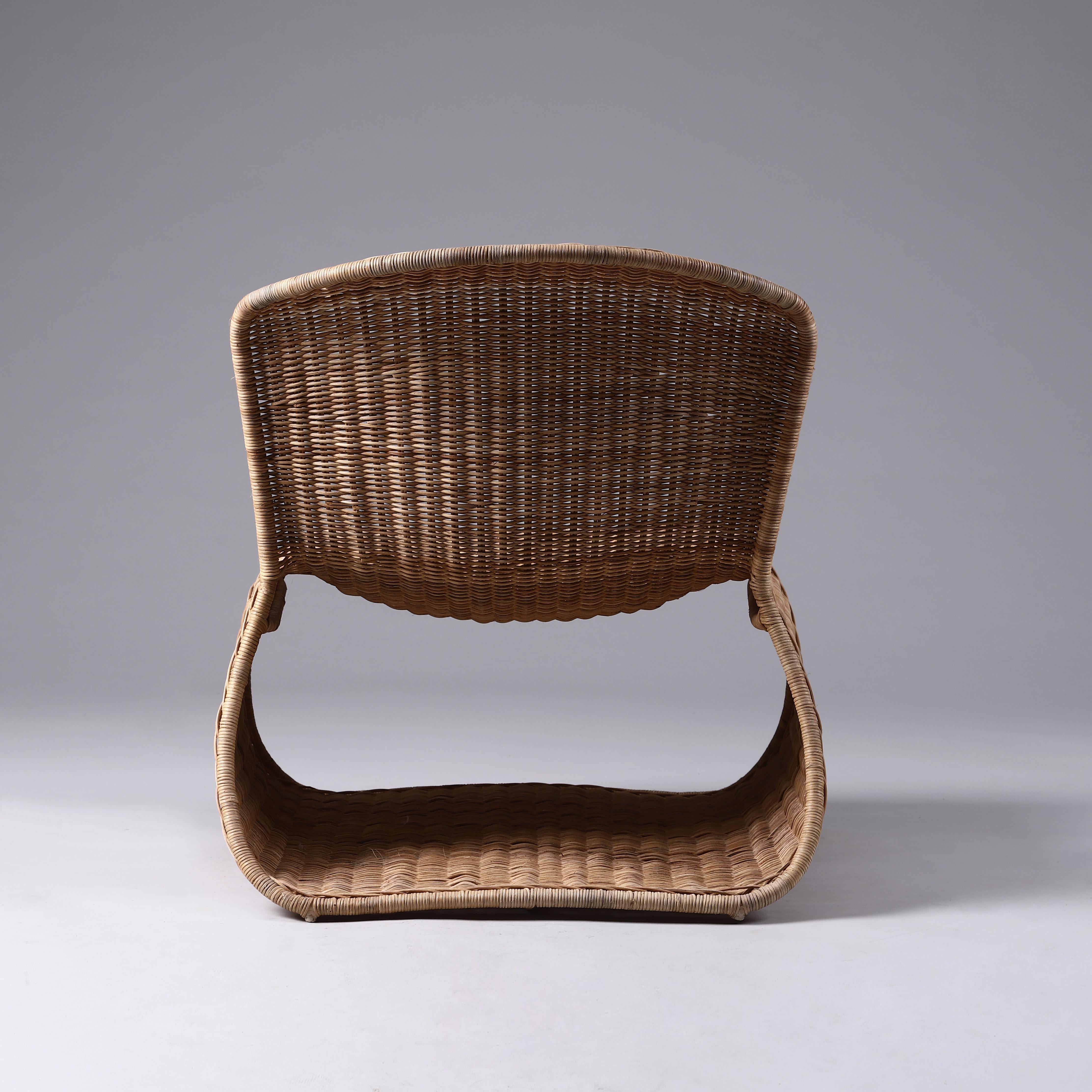 Vito Selma a récidivé avec l'introduction de la Jose Lounge Chair, un autre ajout exceptionnel à sa collection de trois fabuleuses chaises d'accent. Avec sa forme distincte, la chaise Jose est le complément parfait de tout groupe de conversation.