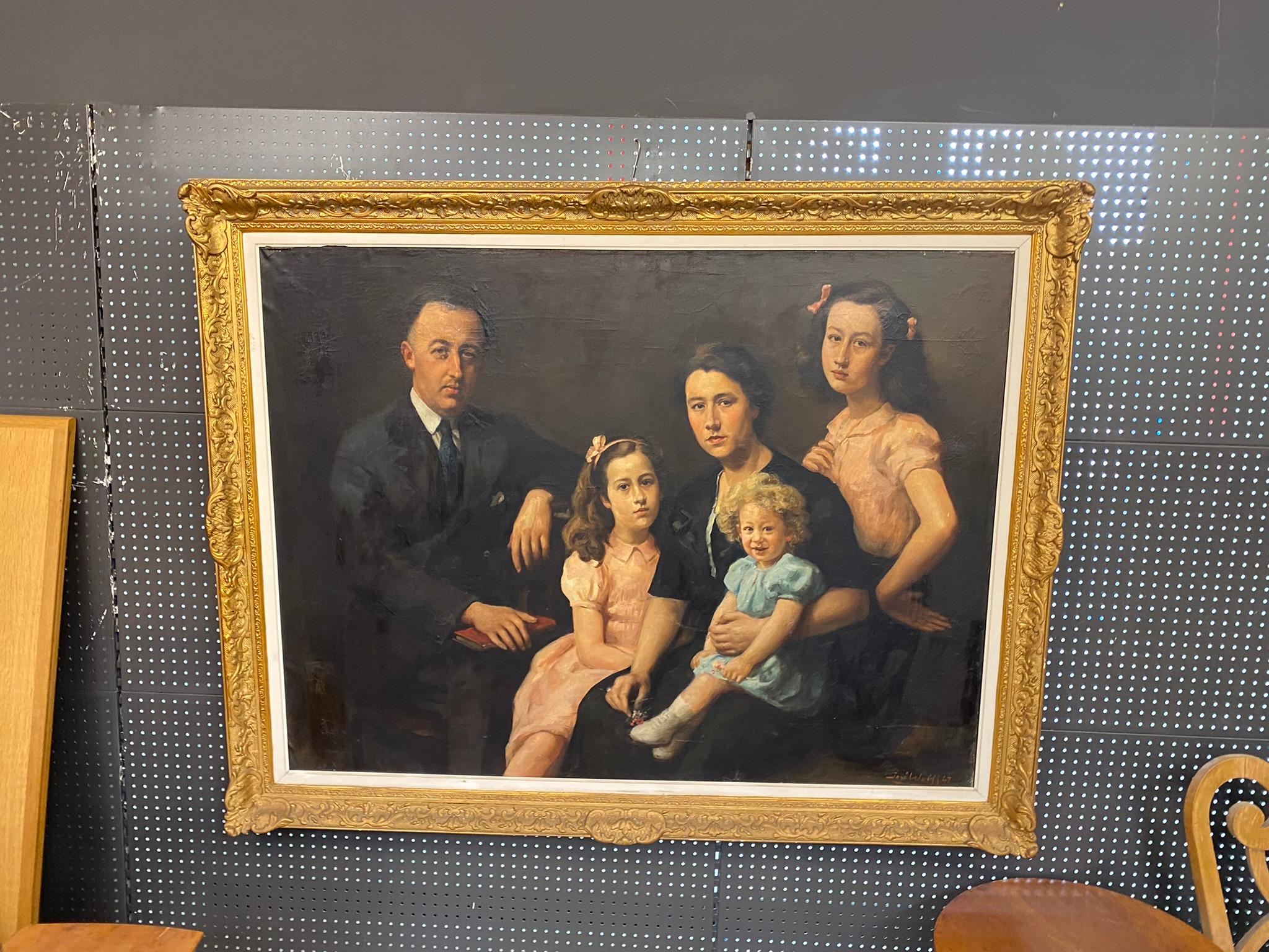 Jose Wolff, Family Portrait, Large Oil on Canvas, circa 1947 In Good Condition For Sale In Saint-Ouen, FR