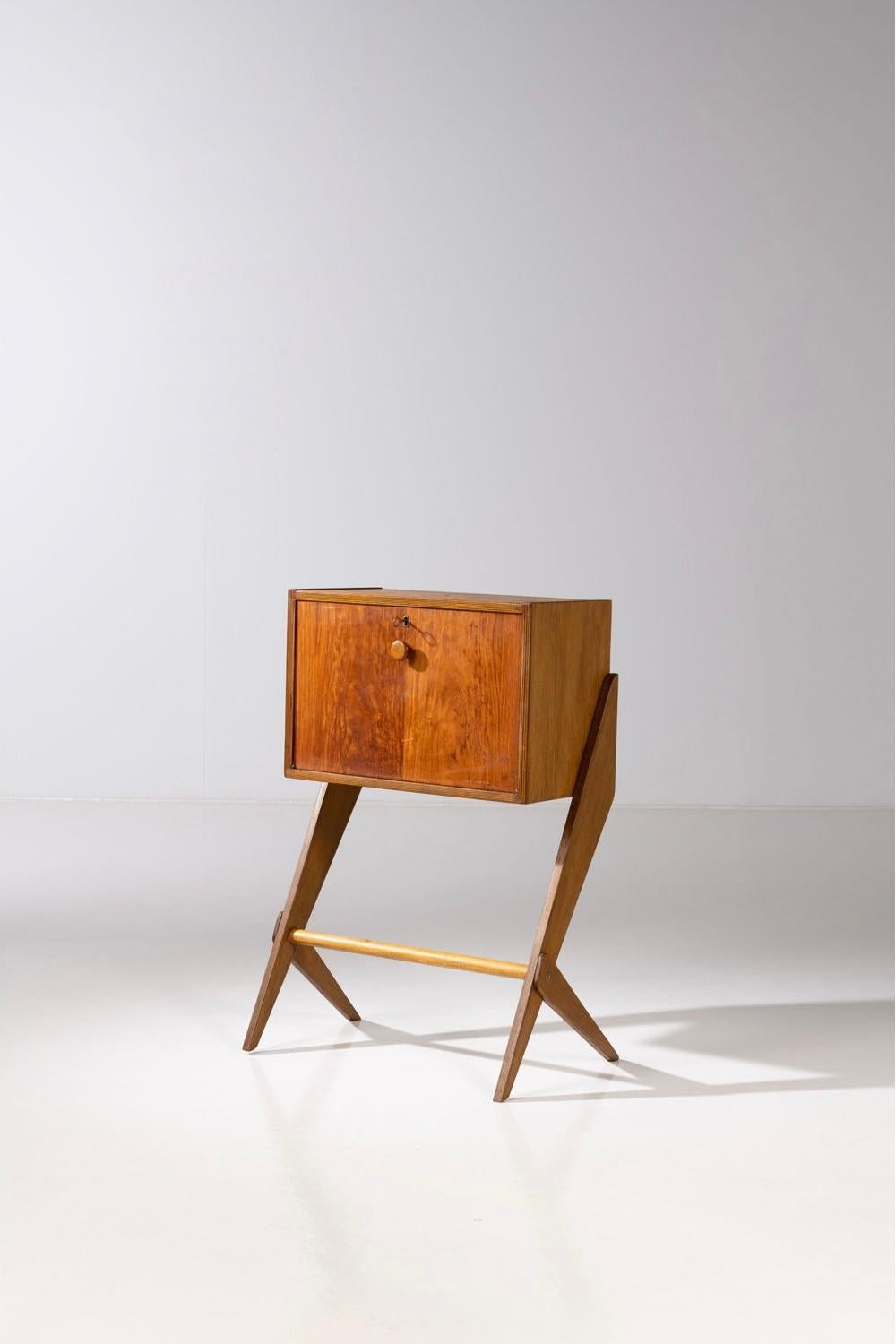 Fatto a mano José Zanine Caldas, Mobile bar, compensato navale, Moveis Z, 1950 ca. in vendita