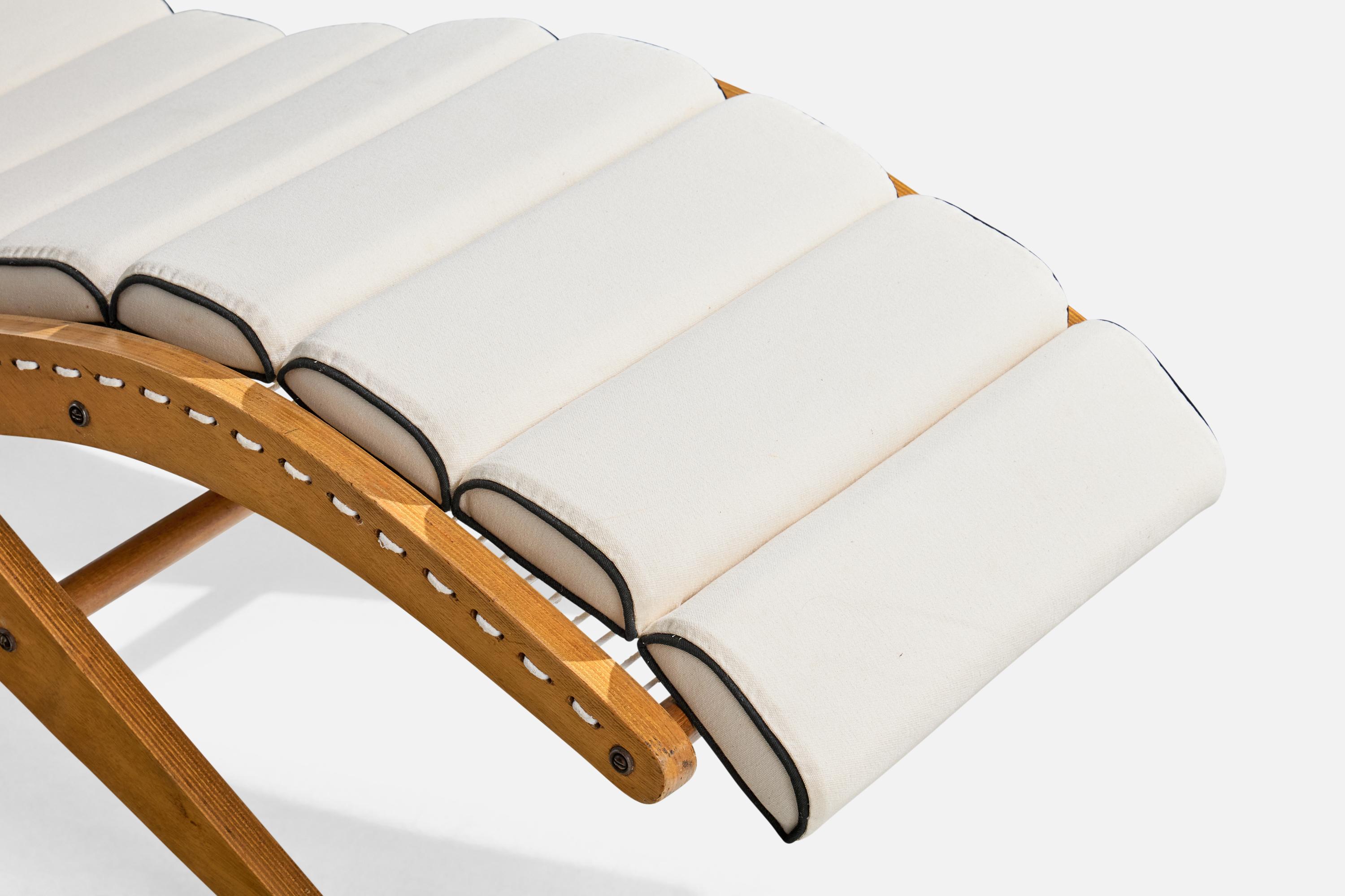 José Zanine Caldas, Chaise Longue, Plywood, Rope, Fabric, Brazil, 1950s For Sale 4