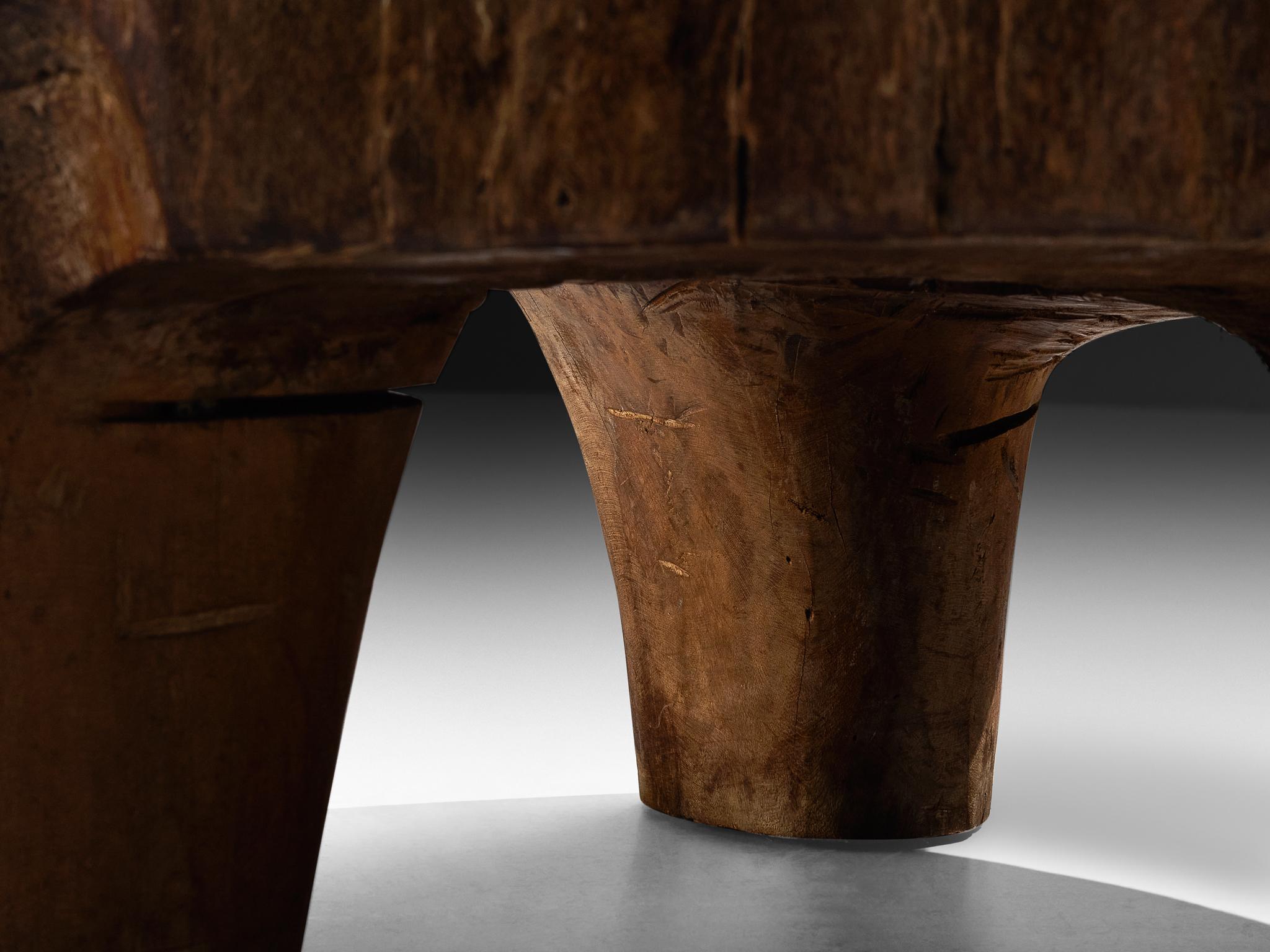José Zanine Caldas Table basse sculptée à la main en bois dur brésilien en vente 4