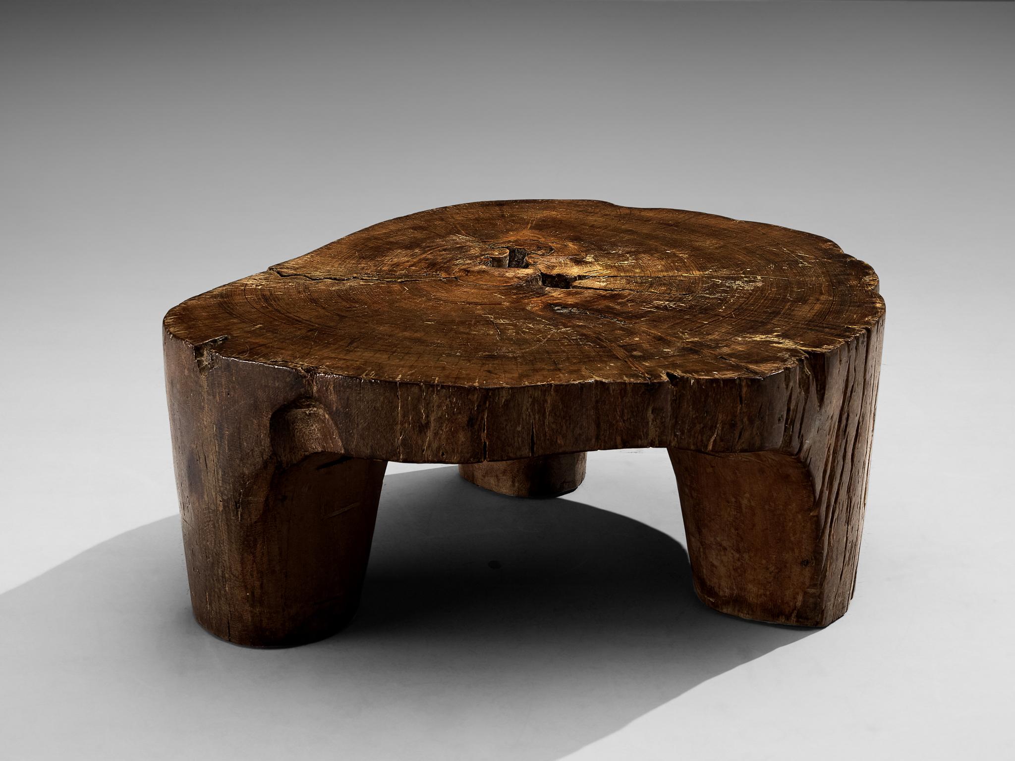 José Zanine Caldas Table basse sculptée à la main en bois dur brésilien  en vente 4