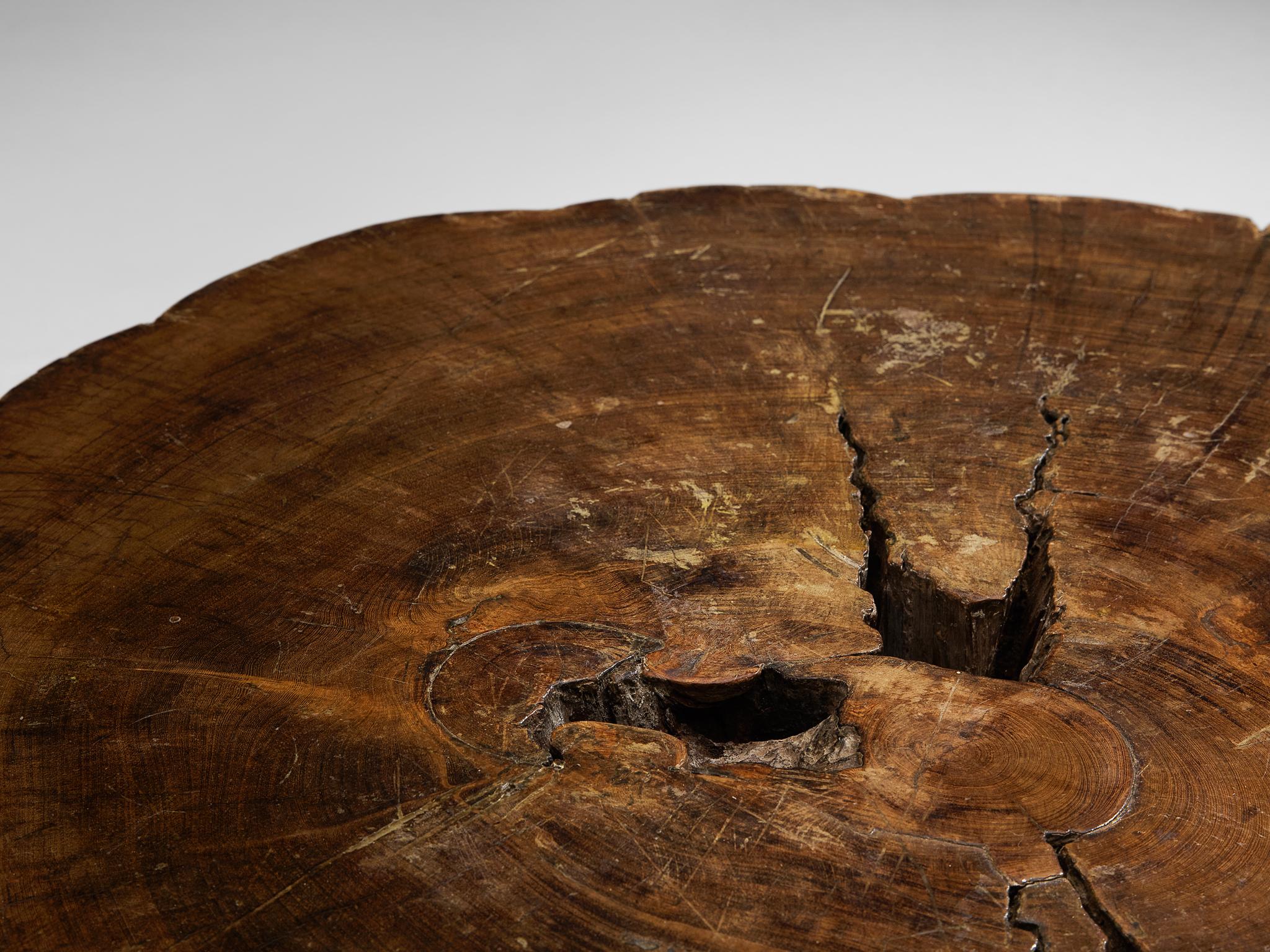 Brésilien José Zanine Caldas Table basse sculptée à la main en bois dur brésilien en vente