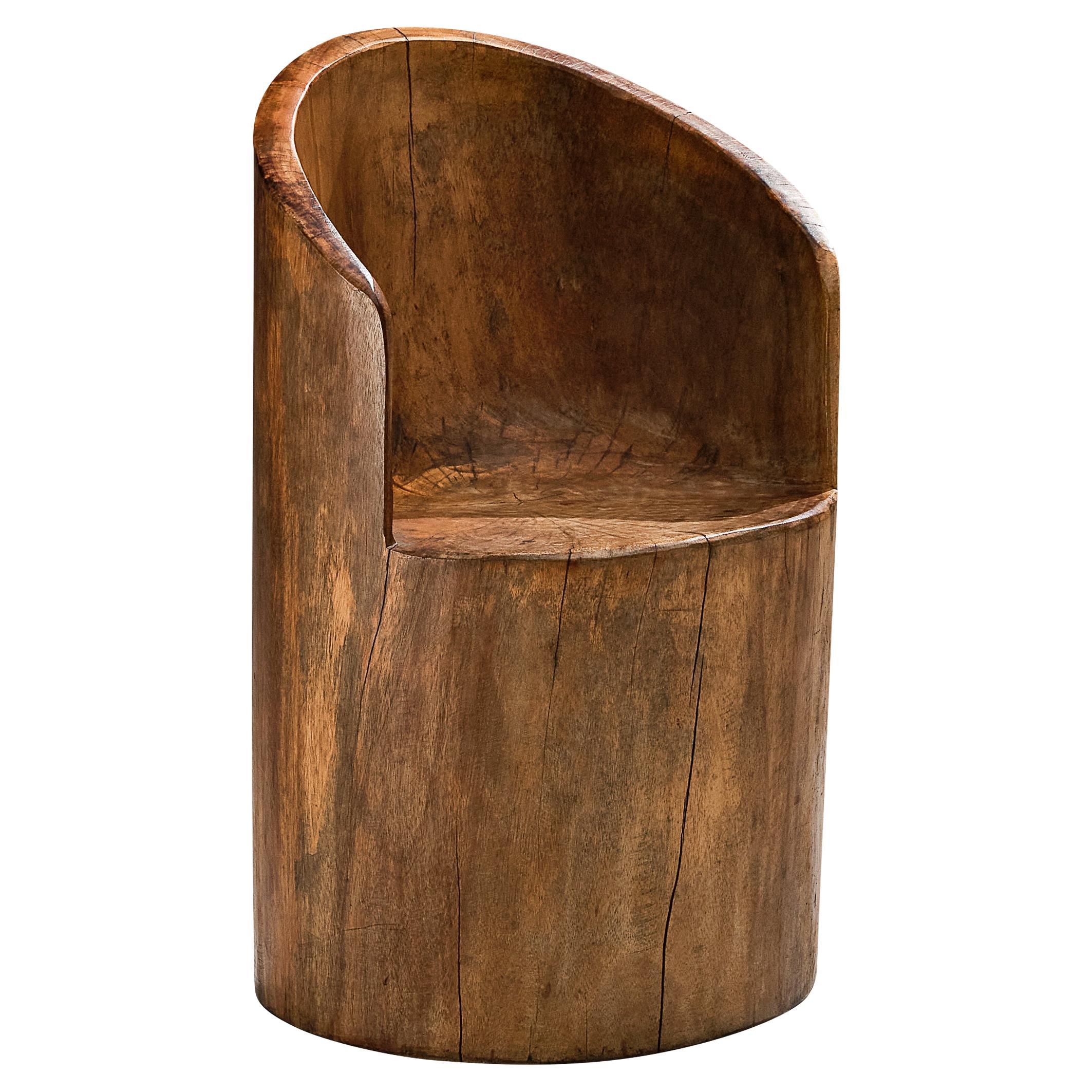 José Zanine Caldas Chaise sculptée à la main en bois dur brésilien  en vente