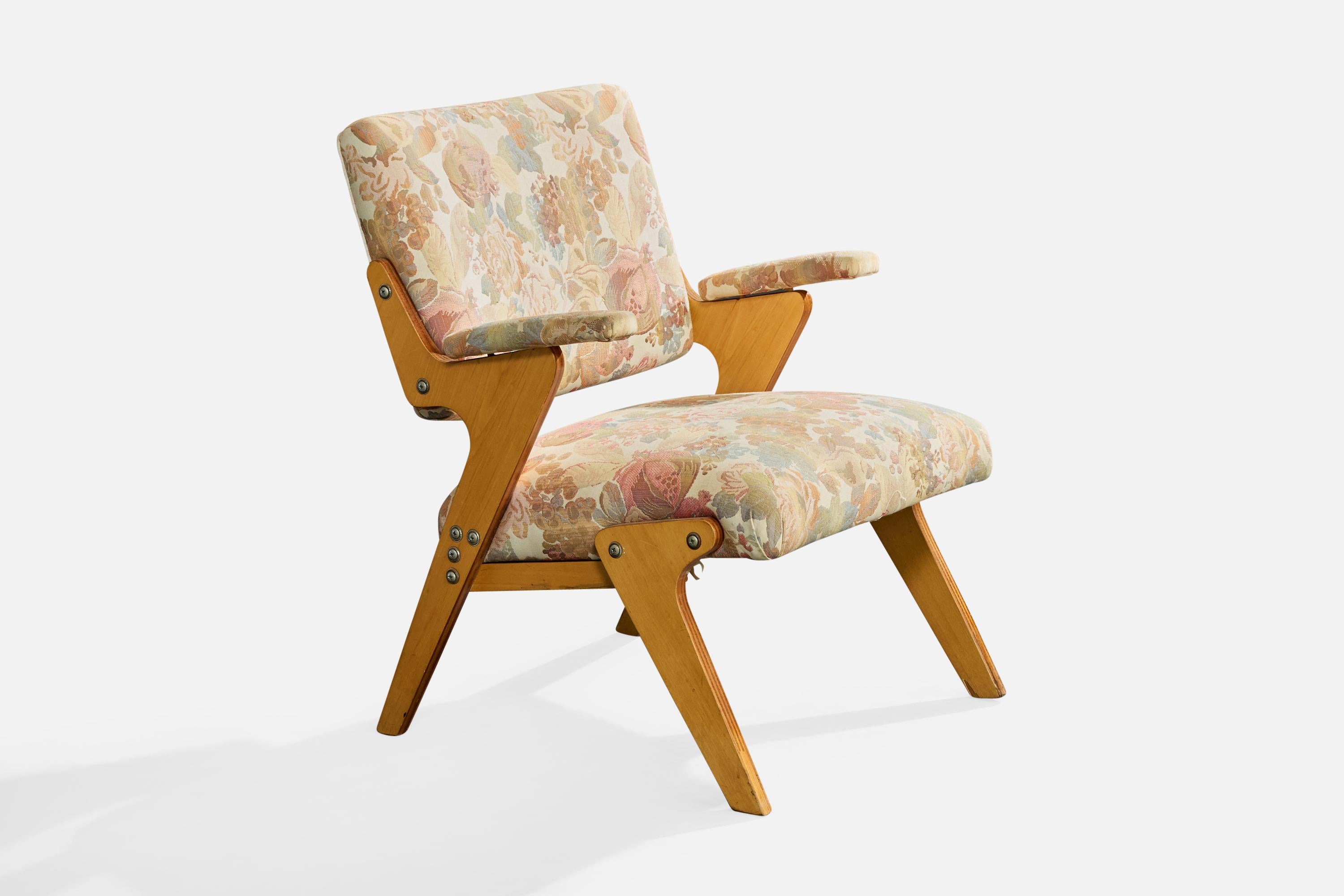 Chaise longue en contreplaqué, tissu imprimé floral et métal inoxydable José Zanine Caldas et produite par Móveis Artísticos Z, Brésil, vers les années 1960.

Tissu vintage en mauvais état. Il est recommandé de le retapisser.

Usure modérée du cadre